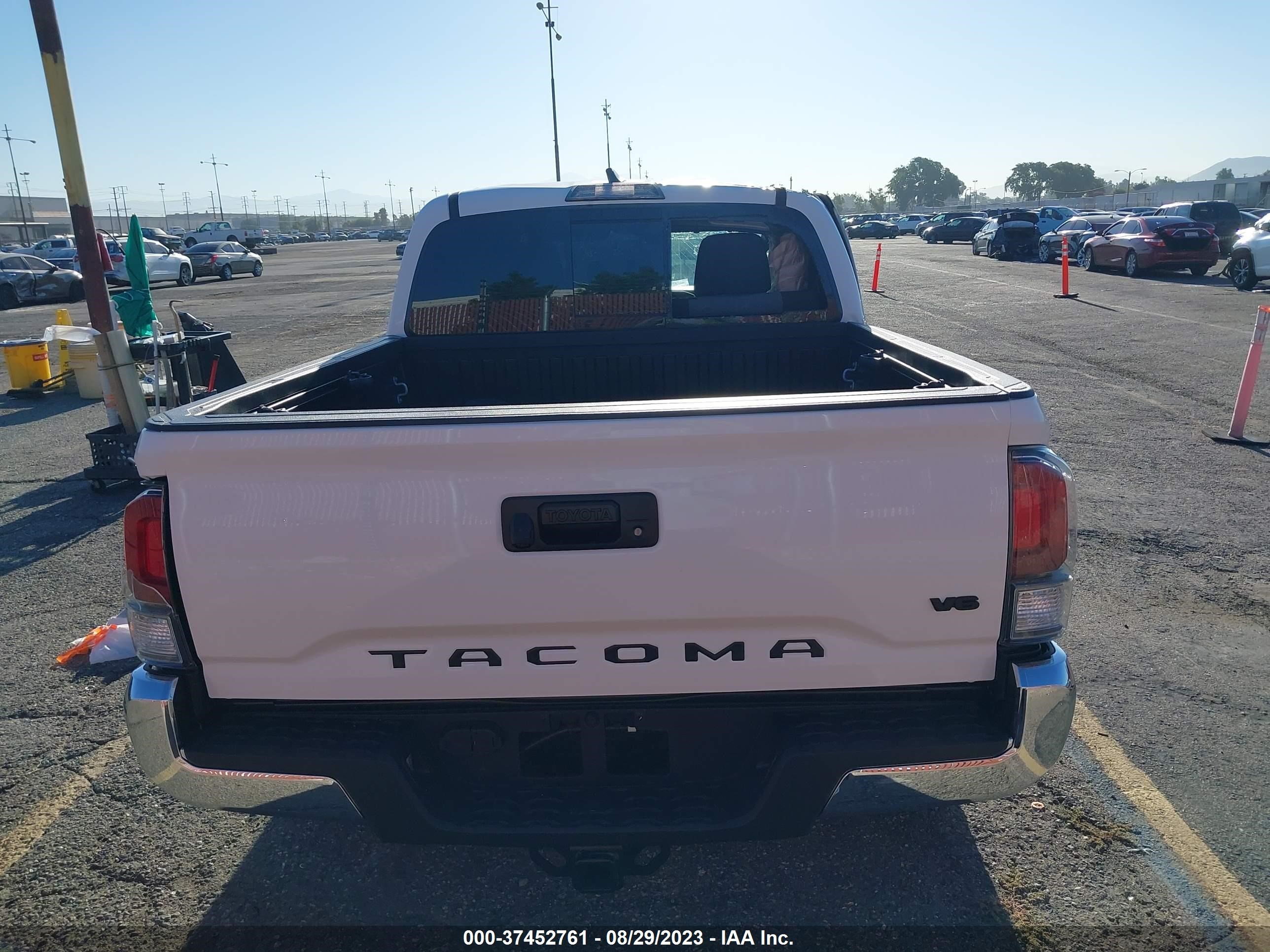 Photo 16 VIN: 3TMCZ5AN8PM610360 - TOYOTA TACOMA 