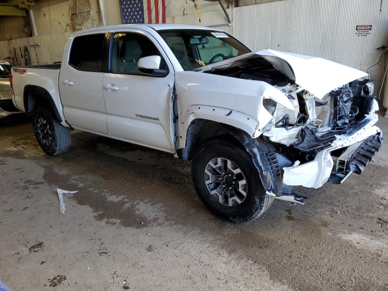 Photo 3 VIN: 3TMCZ5AN9GM034083 - TOYOTA TACOMA 