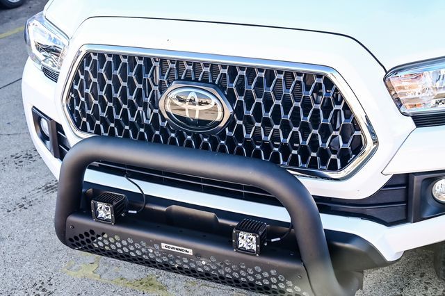 Photo 8 VIN: 3TMCZ5AN9JM173010 - TOYOTA TACOMA 