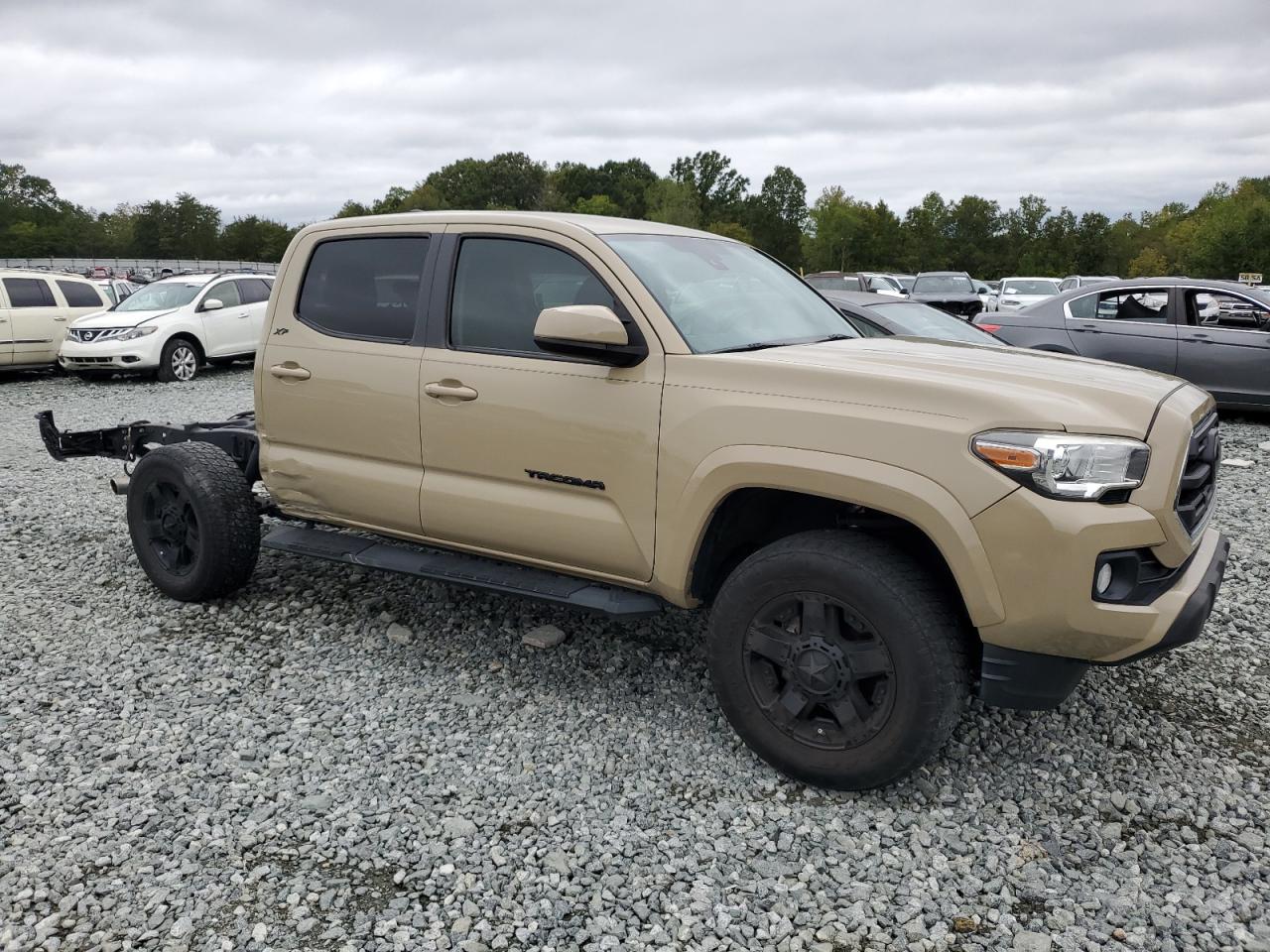 Photo 3 VIN: 3TMCZ5ANXJM125838 - TOYOTA TACOMA 