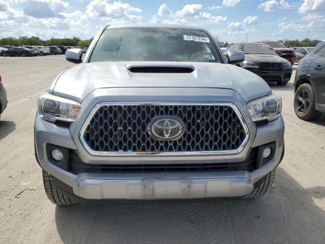 Photo 4 VIN: 3TMCZ5ANXJM138590 - TOYOTA TACOMA DOU 