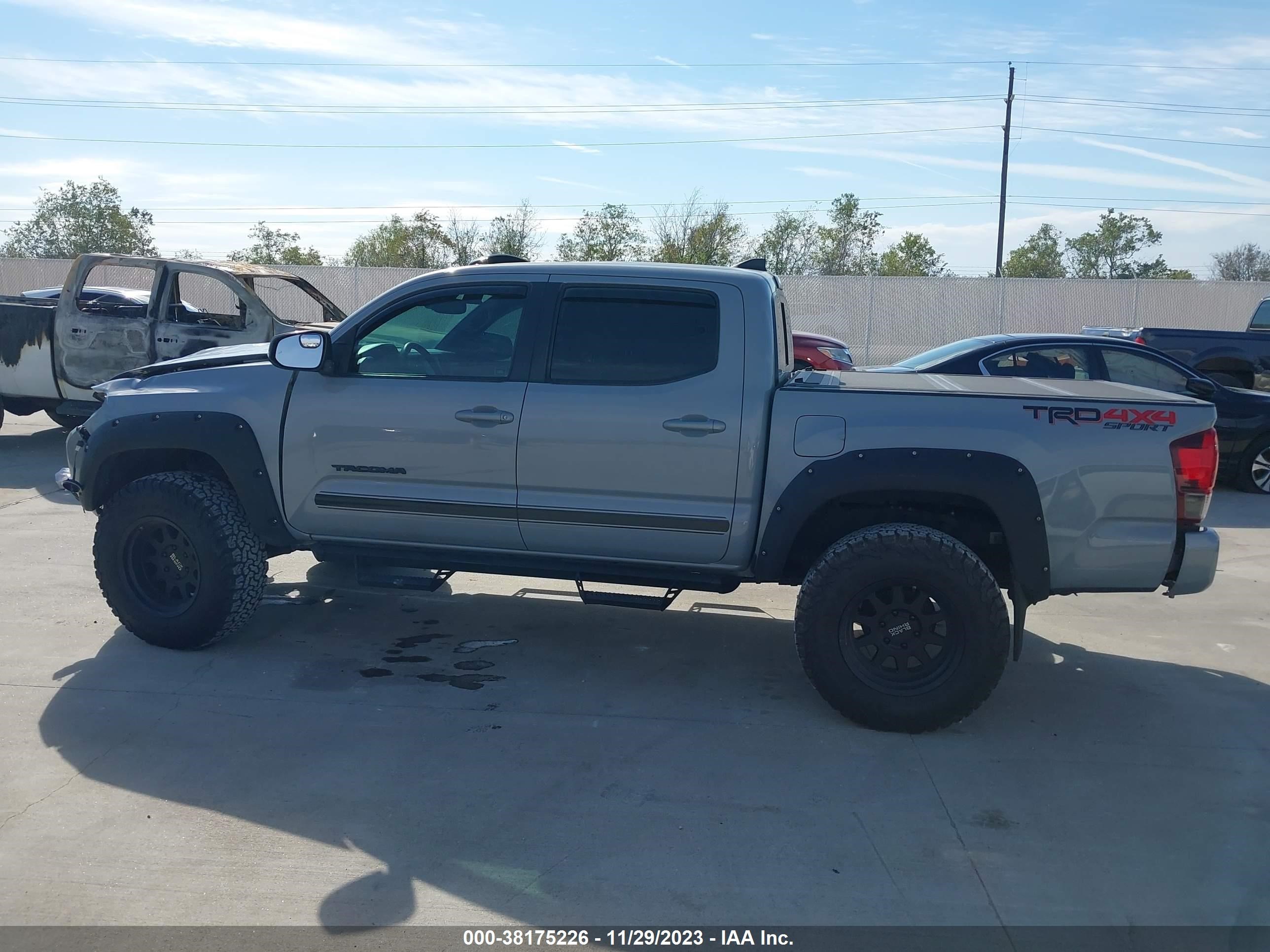 Photo 12 VIN: 3TMCZ5ANXKM279337 - TOYOTA TACOMA 