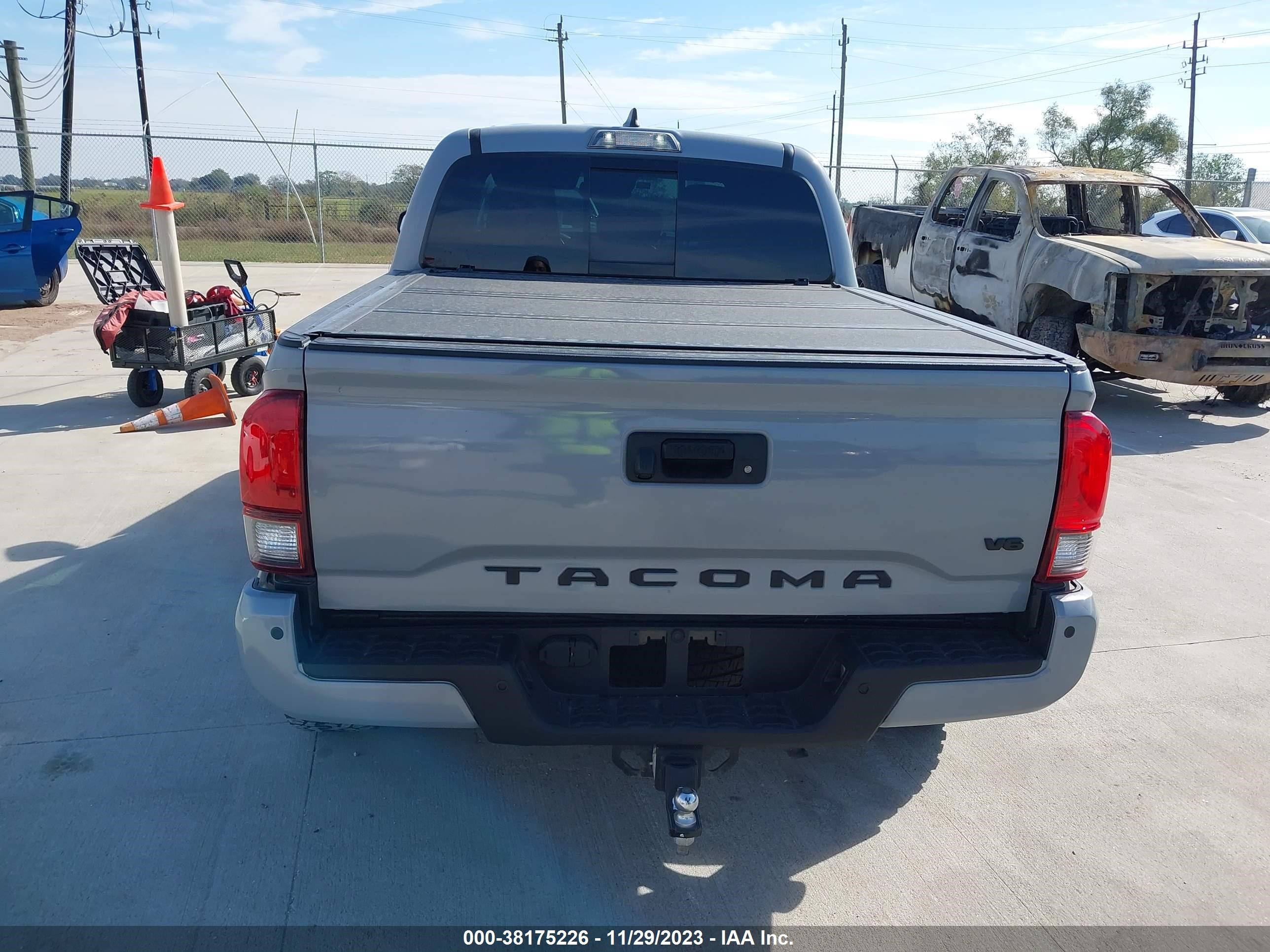 Photo 14 VIN: 3TMCZ5ANXKM279337 - TOYOTA TACOMA 