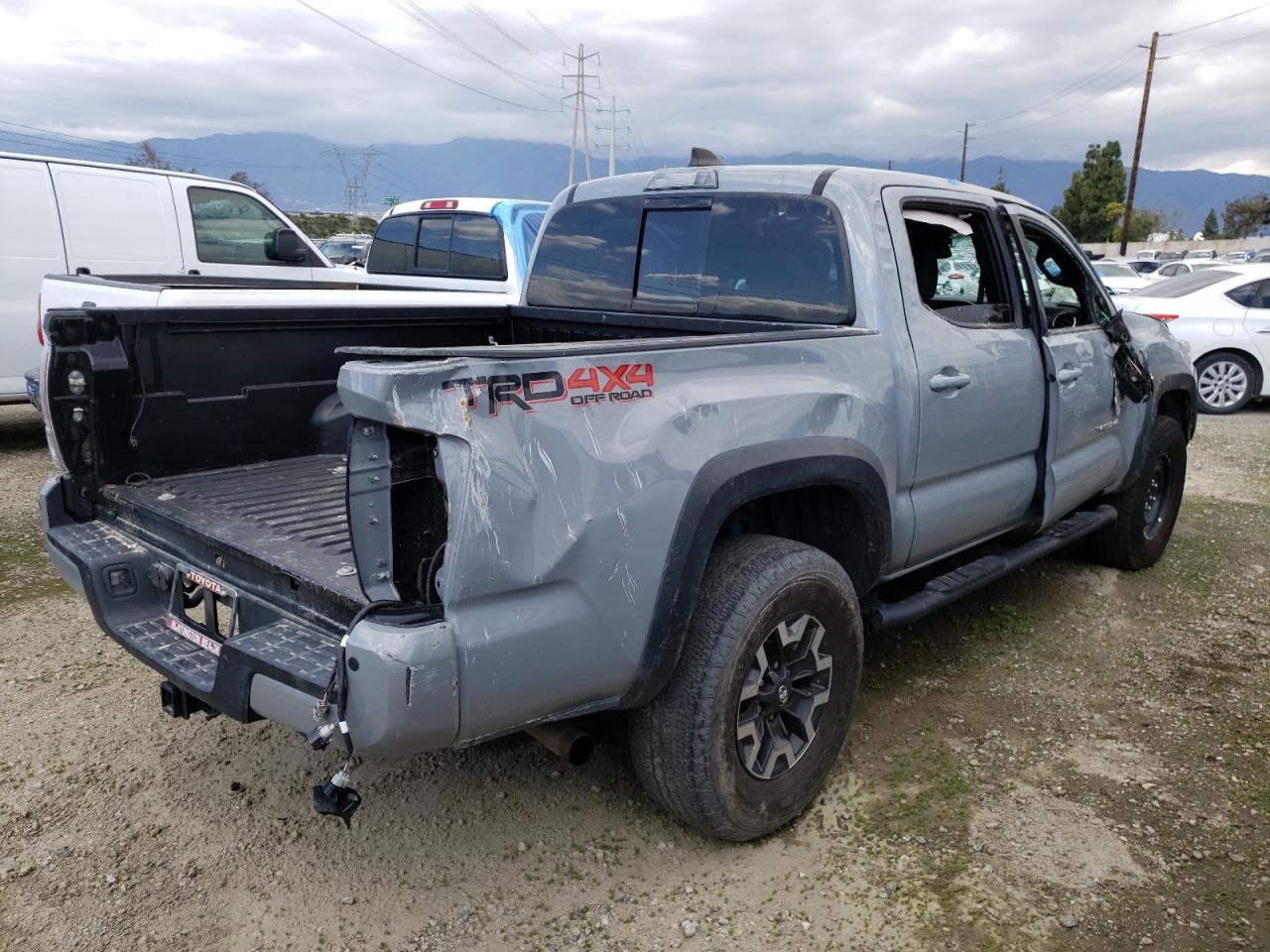 Photo 2 VIN: 3TMCZ5ANXMM373138 - TOYOTA TACOMA 