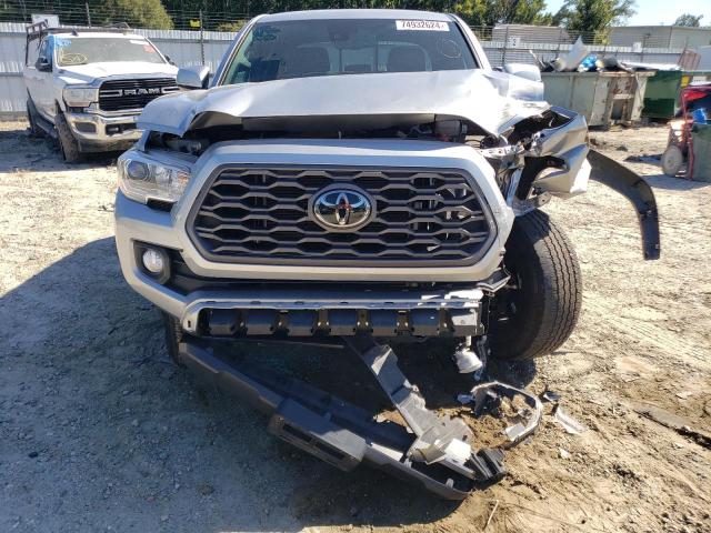 Photo 4 VIN: 3TMCZ5ANXNM493751 - TOYOTA TACOMA DOU 