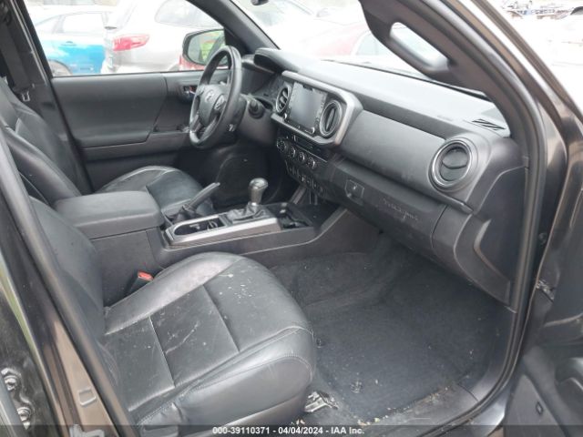 Photo 4 VIN: 3TMCZ5ANXPM555927 - TOYOTA TACOMA 