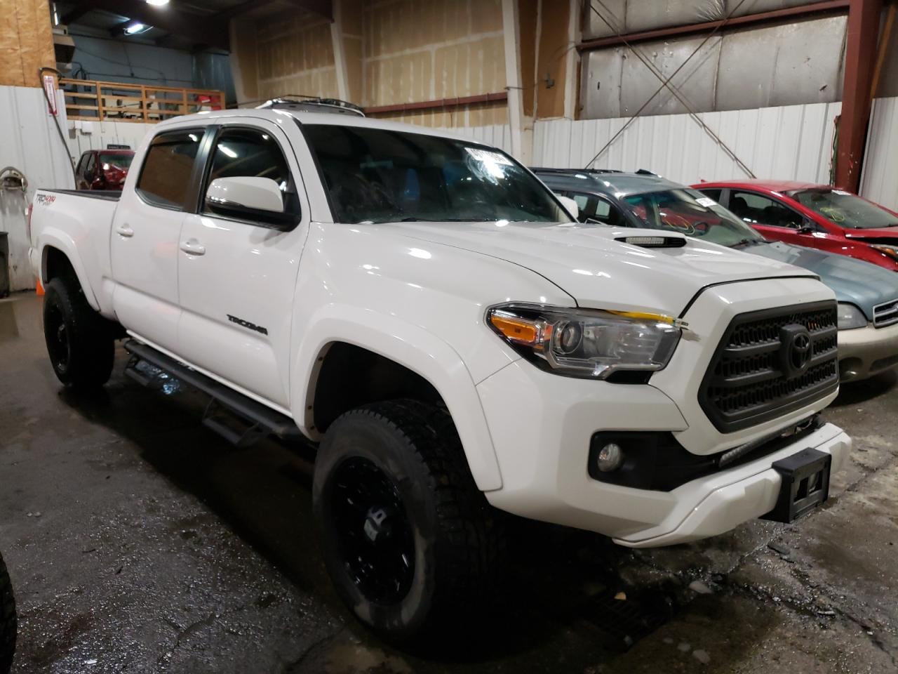 Photo 3 VIN: 3TMDZ5BN0GM002996 - TOYOTA TACOMA 