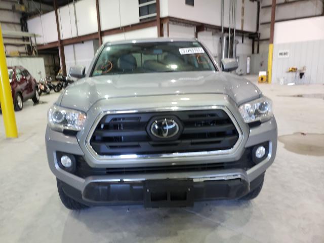 Photo 8 VIN: 3TMDZ5BN1JM047999 - TOYOTA TACOMA DOU 