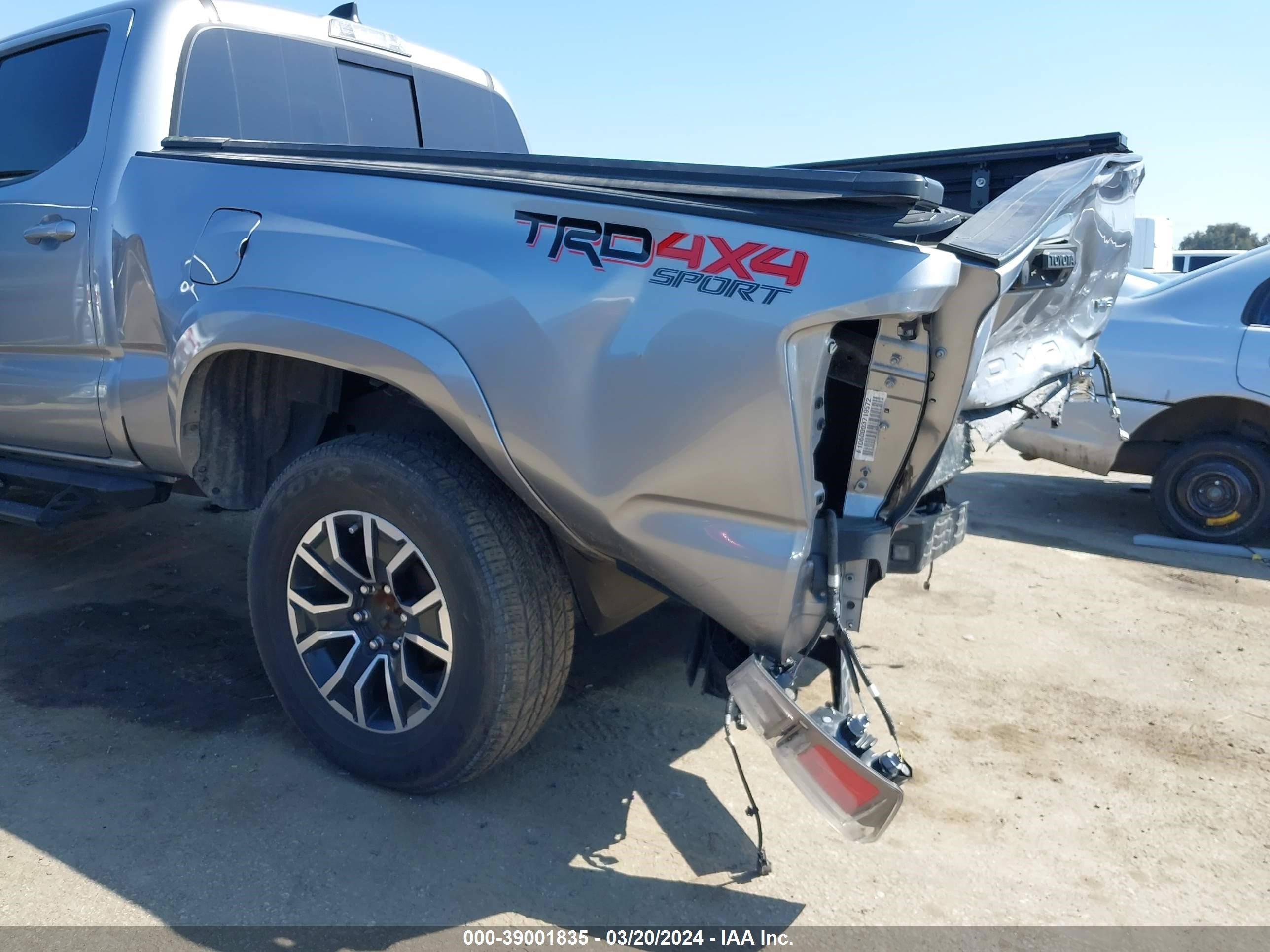 Photo 5 VIN: 3TMDZ5BN1LM095022 - TOYOTA TACOMA 