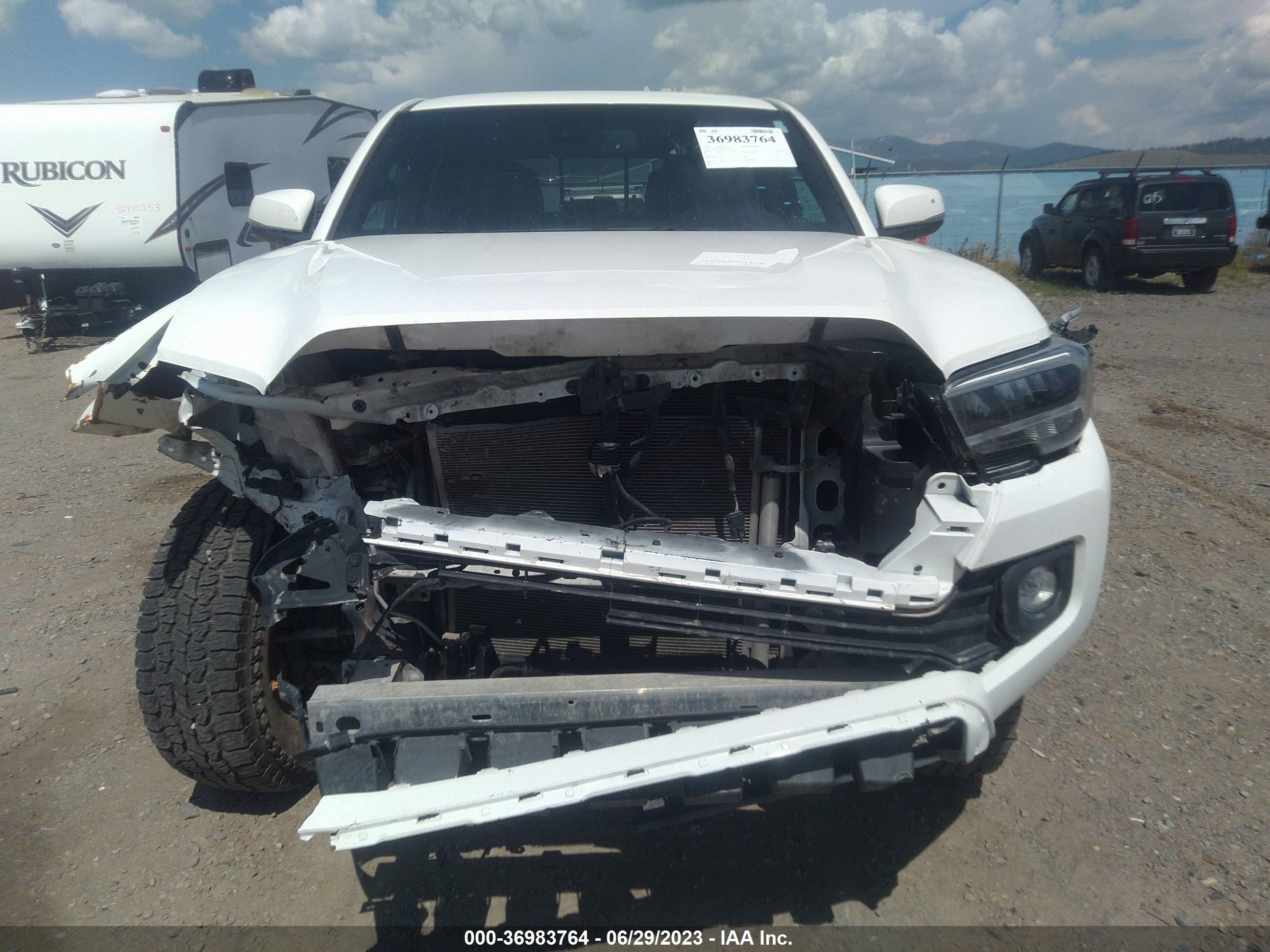 Photo 12 VIN: 3TMDZ5BN2MM100584 - TOYOTA TACOMA 