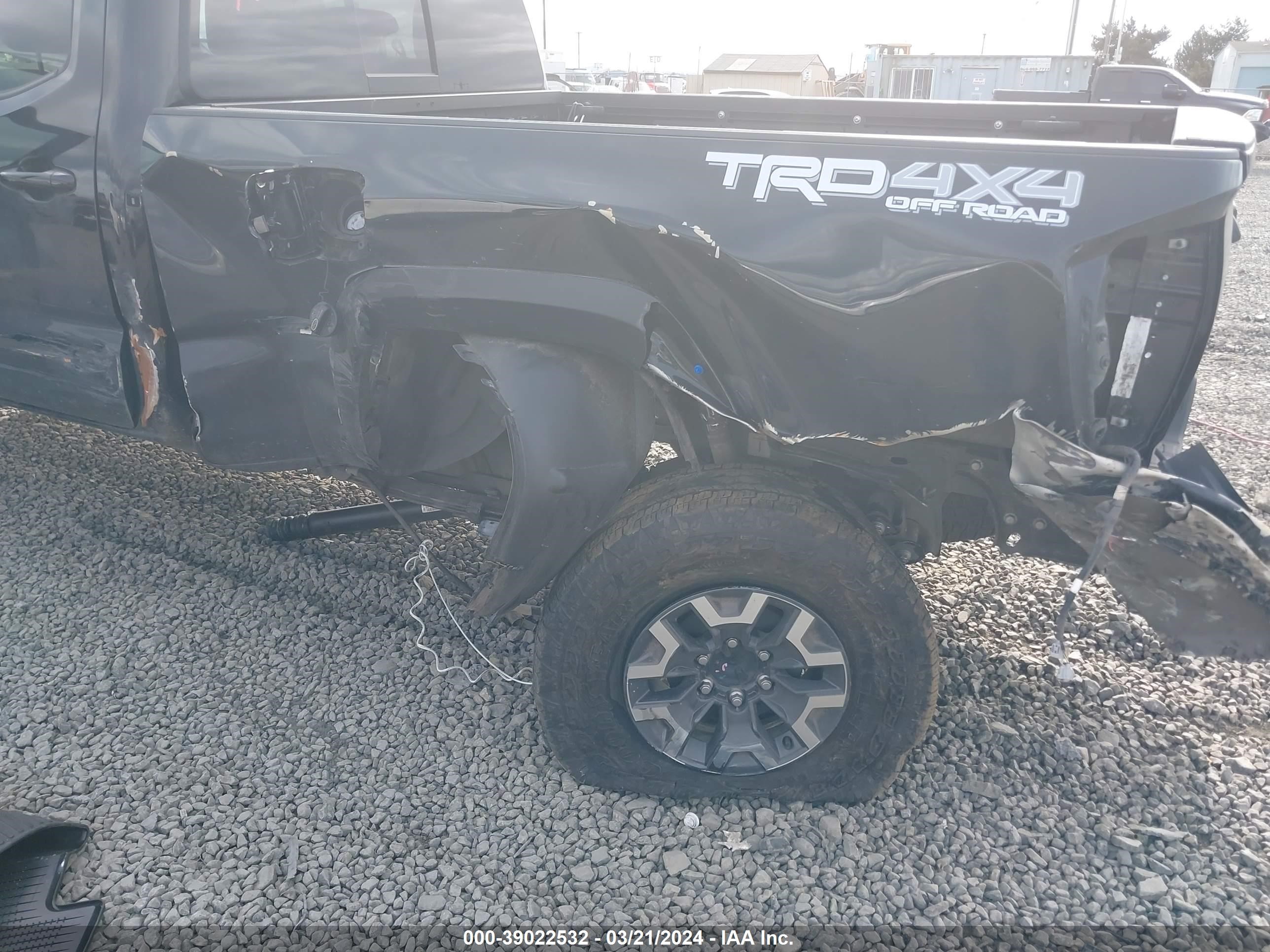 Photo 5 VIN: 3TMDZ5BN2NM128970 - TOYOTA TACOMA 