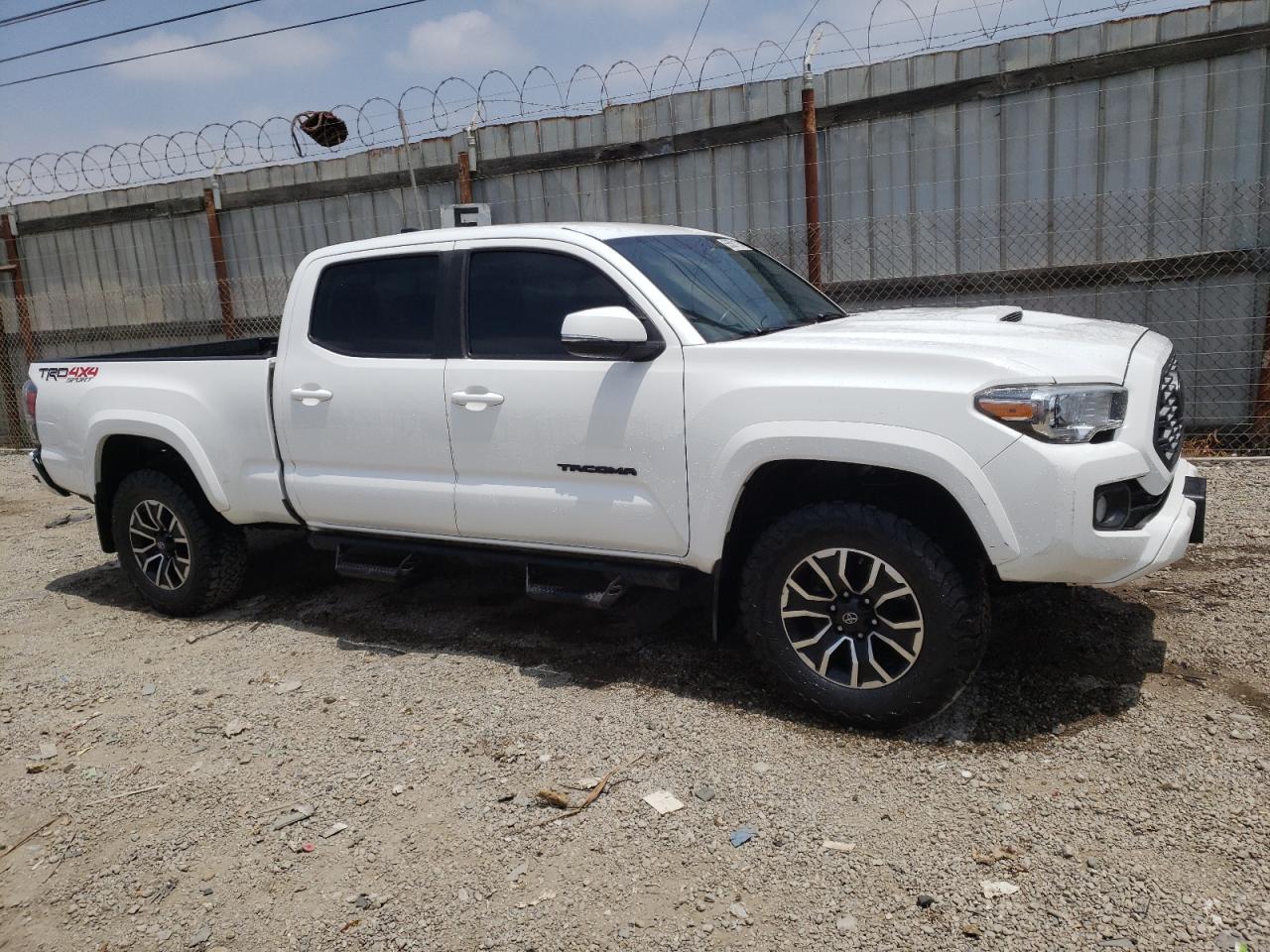 Photo 3 VIN: 3TMDZ5BN3MM105230 - TOYOTA TACOMA 