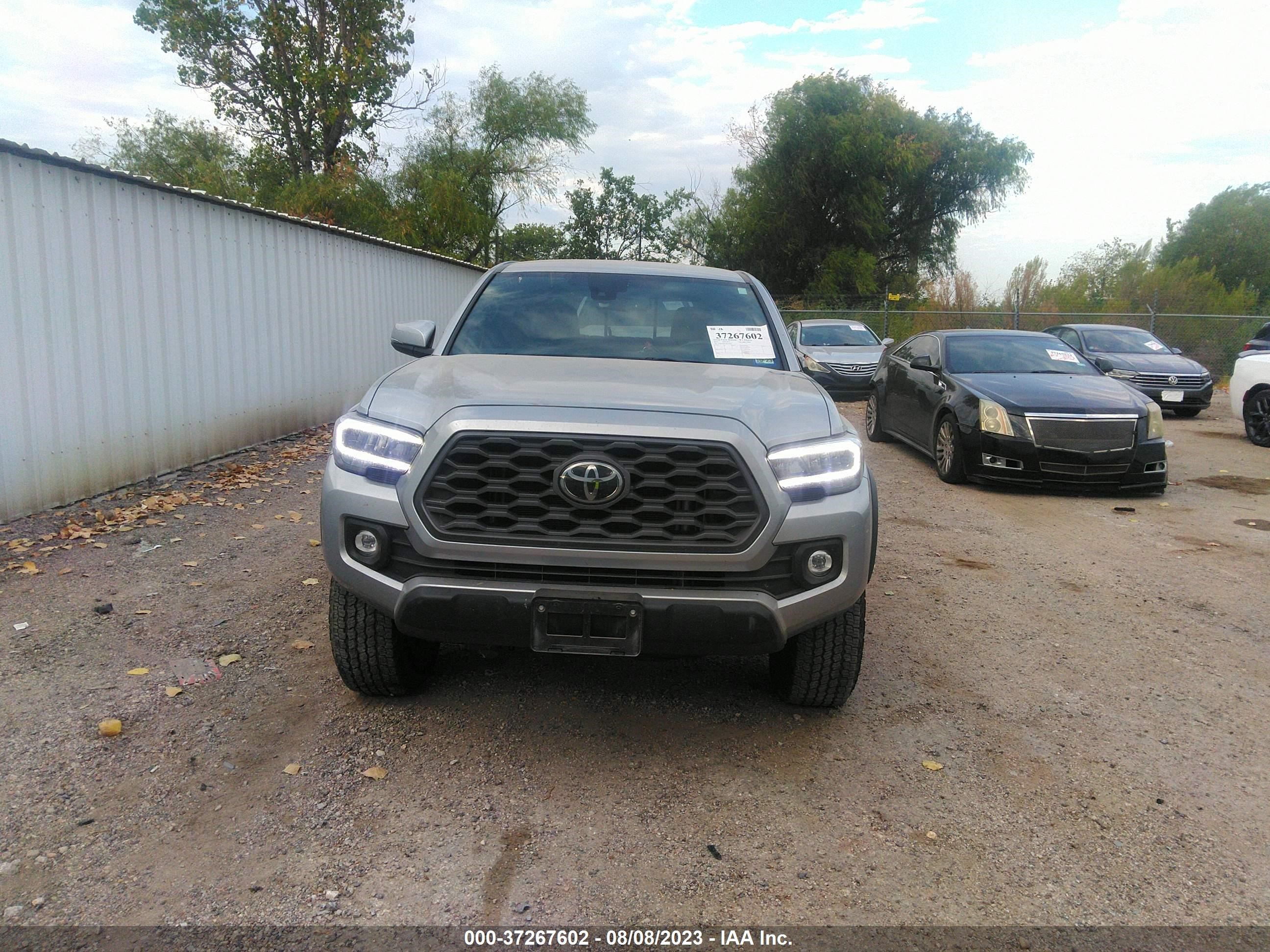 Photo 11 VIN: 3TMDZ5BN3NM123065 - TOYOTA TACOMA 