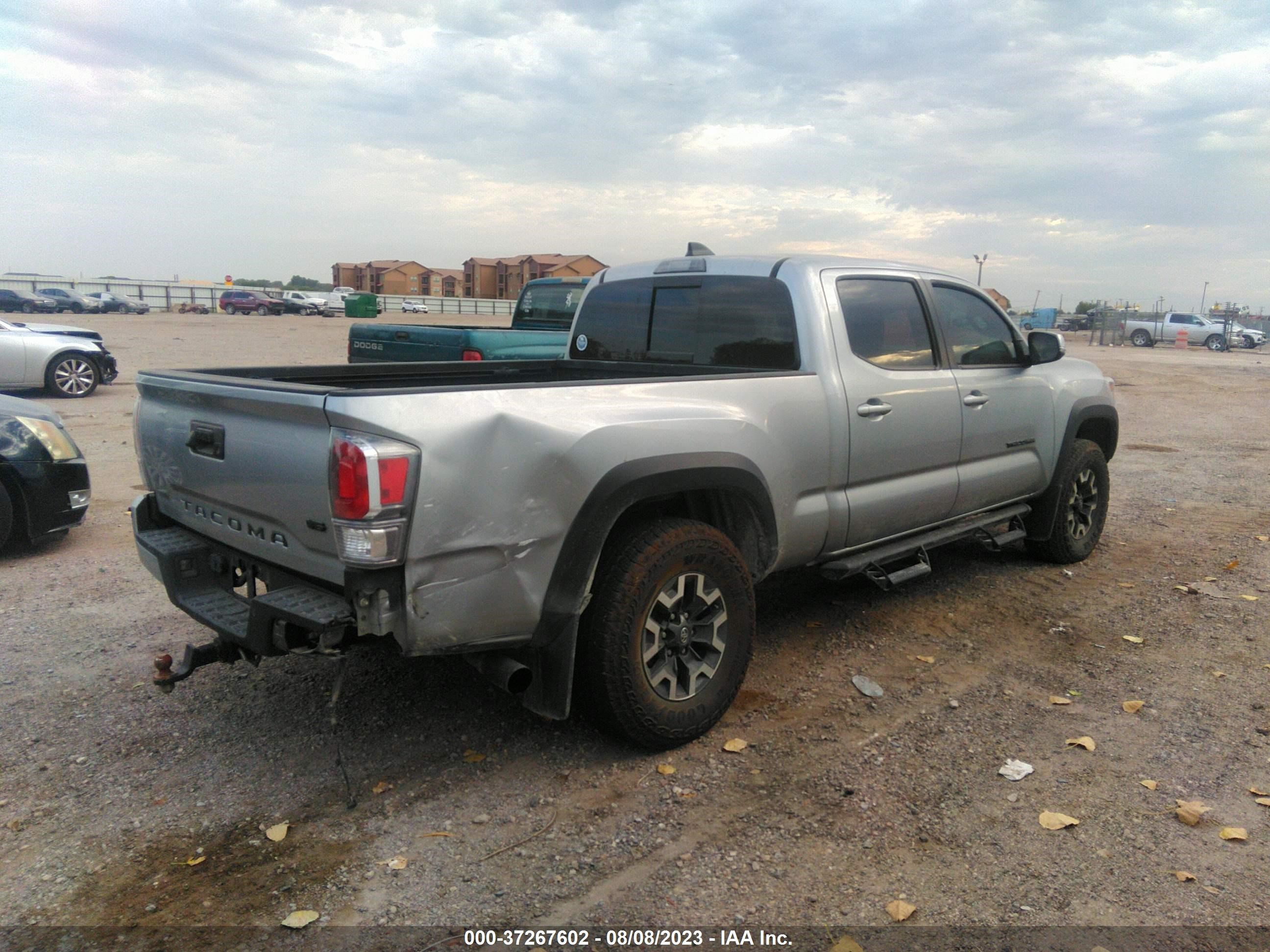 Photo 3 VIN: 3TMDZ5BN3NM123065 - TOYOTA TACOMA 