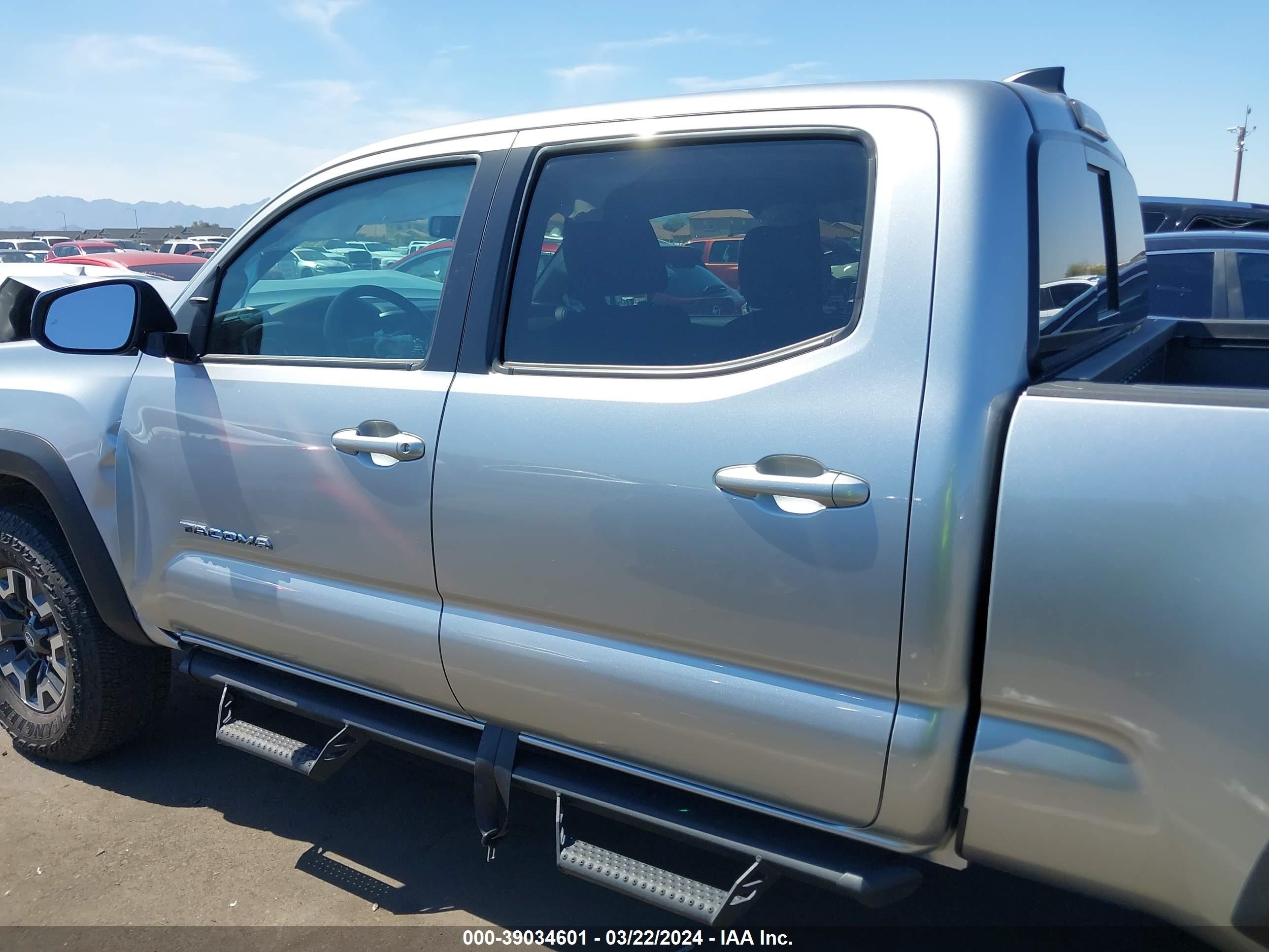 Photo 13 VIN: 3TMDZ5BN3NM126449 - TOYOTA TACOMA 