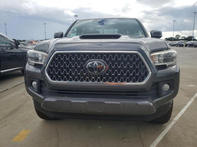 Photo 4 VIN: 3TMDZ5BN4JM044224 - TOYOTA TACOMA DOU 