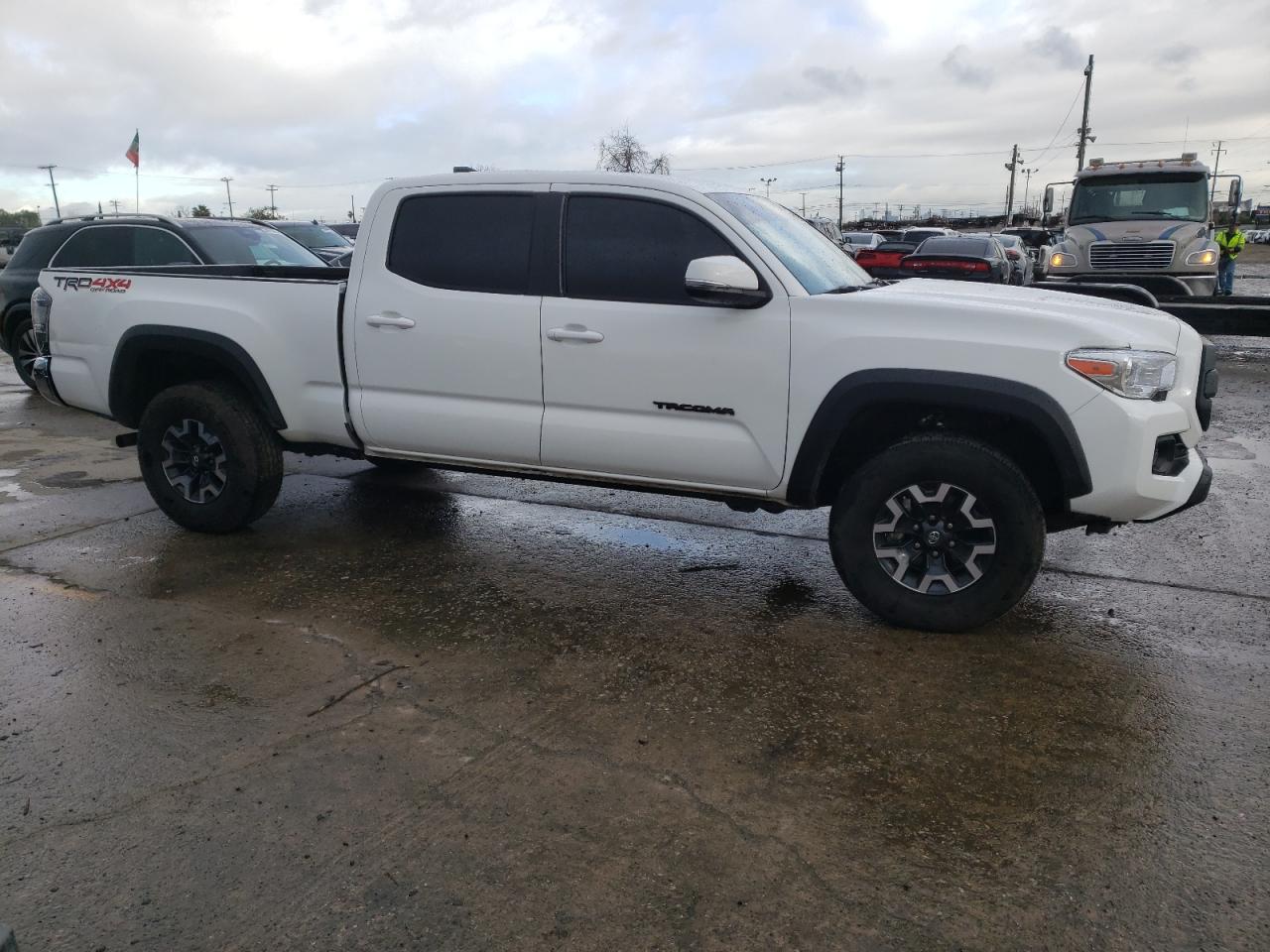 Photo 4 VIN: 3TMDZ5BN4PM165084 - TOYOTA TACOMA 