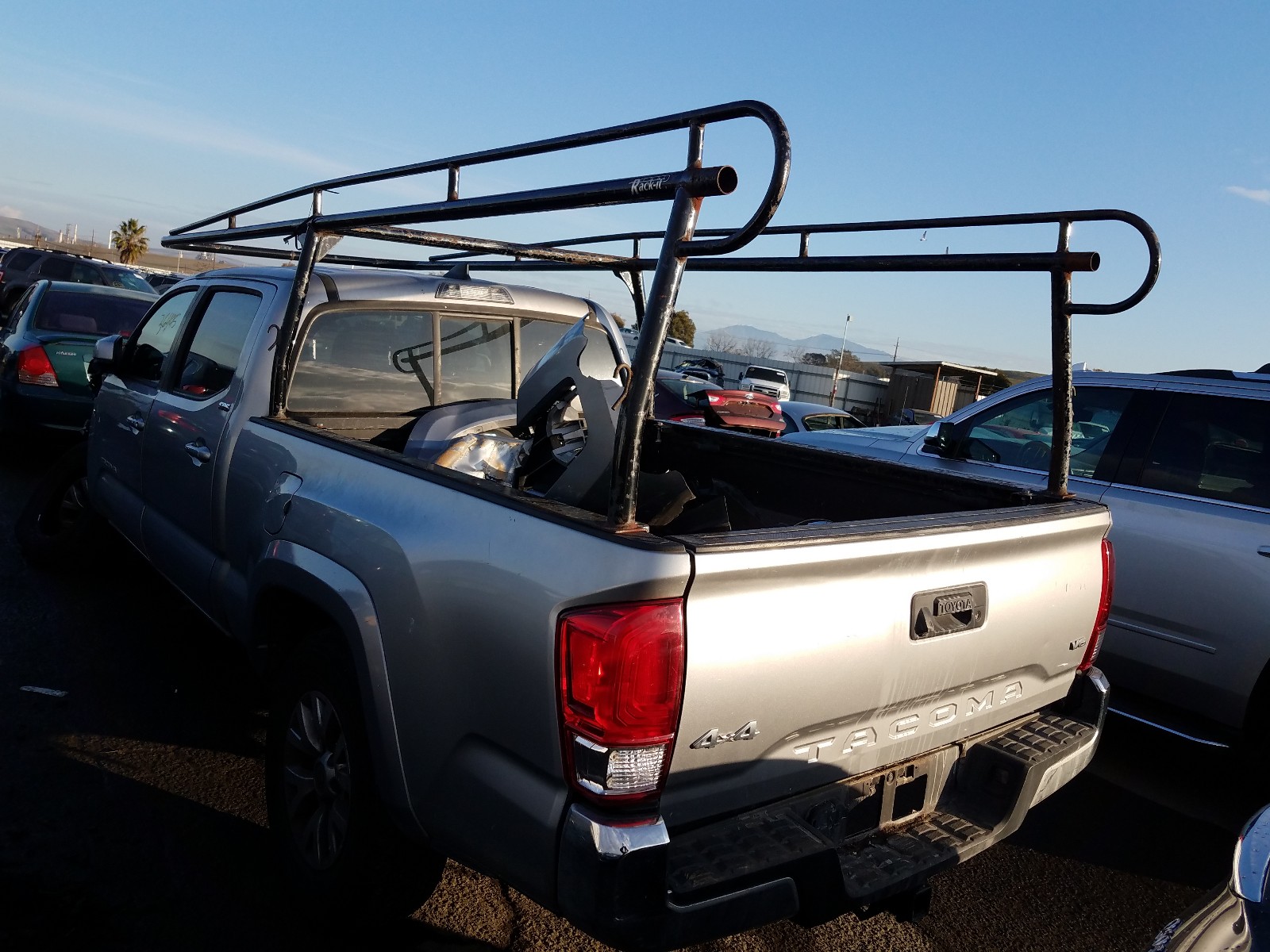 Photo 2 VIN: 3TMDZ5BN5HM036031 - TOYOTA TACOMA DOU 