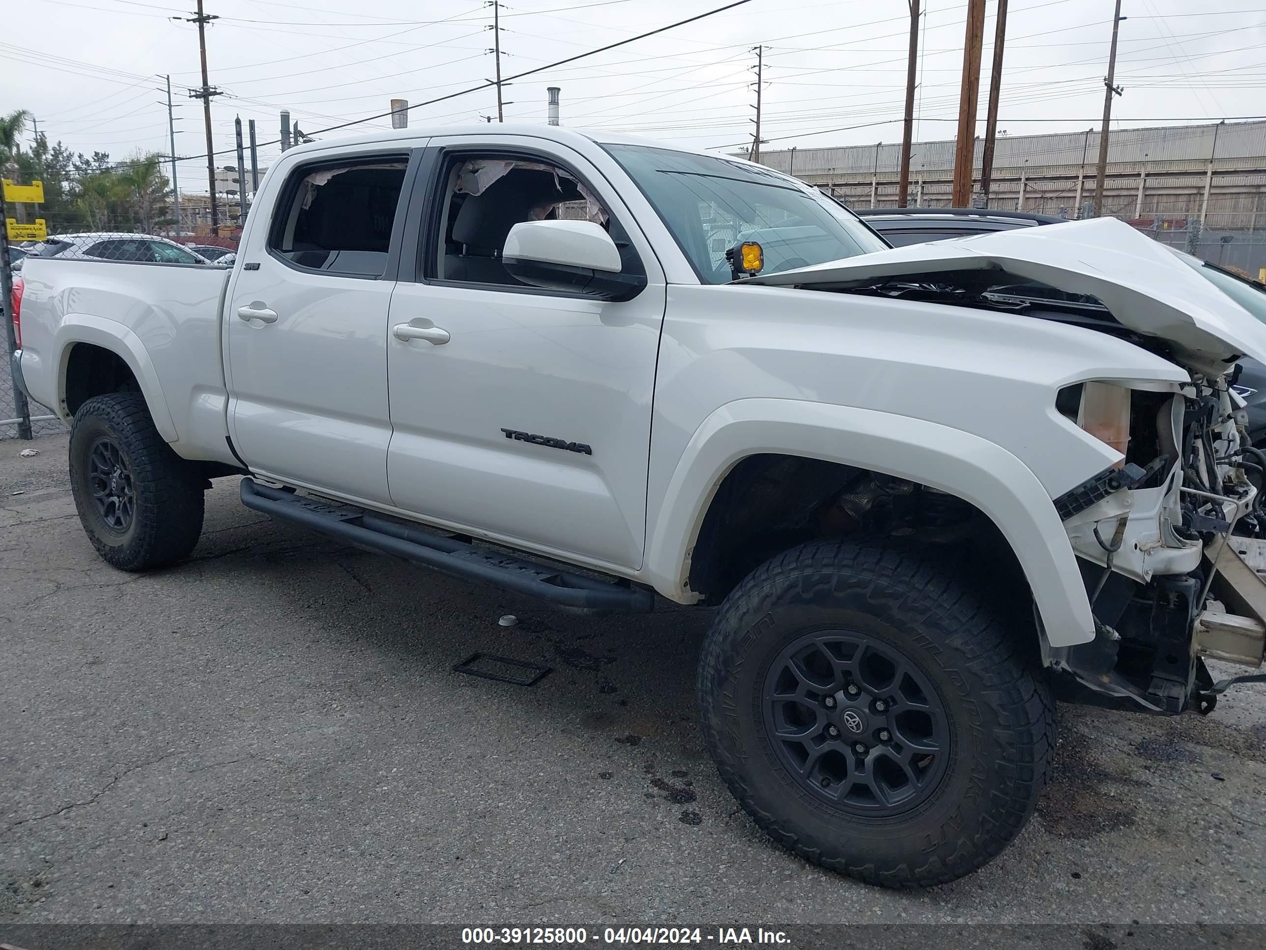 Photo 13 VIN: 3TMDZ5BN6GM002498 - TOYOTA TACOMA 