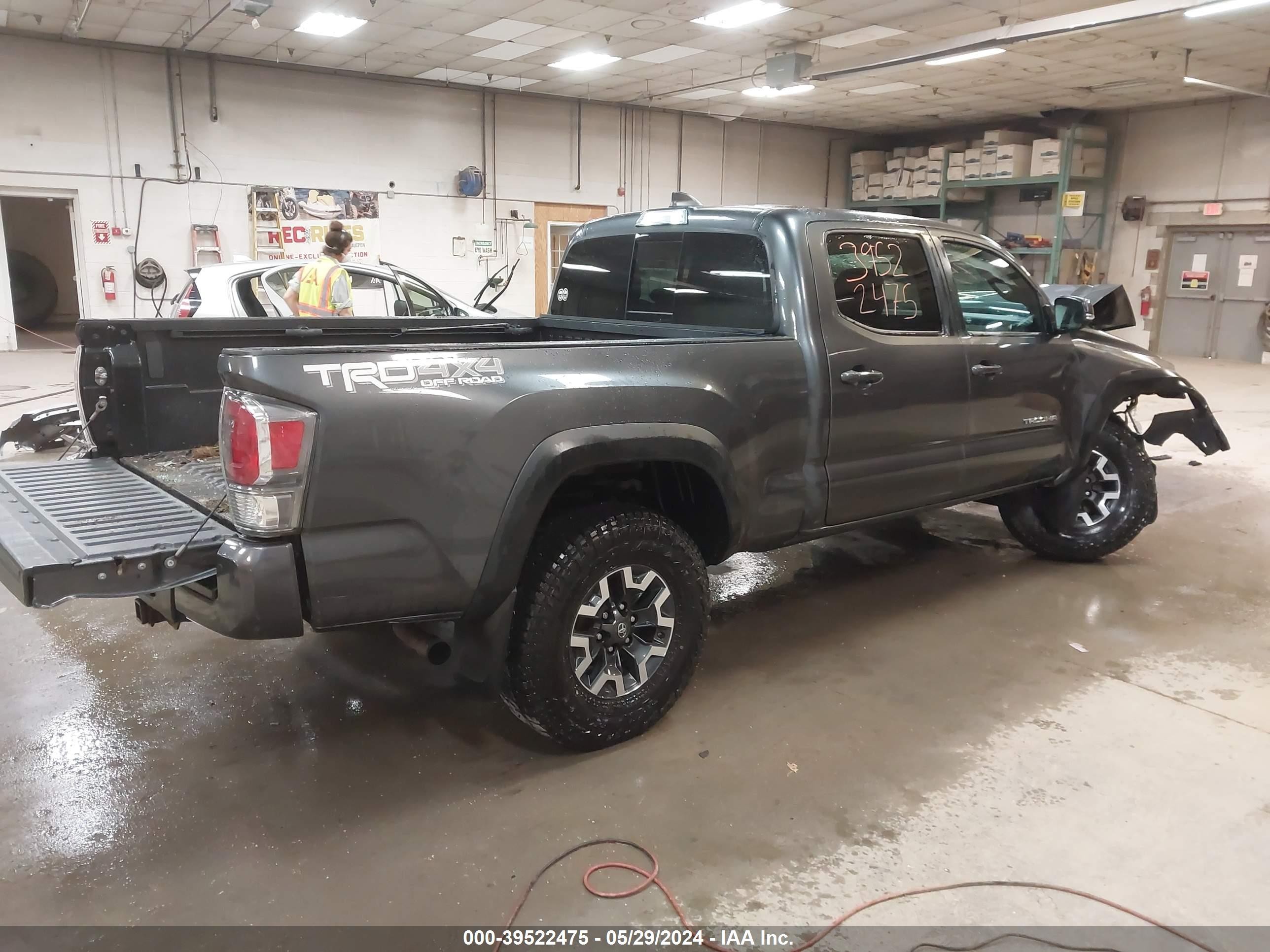 Photo 3 VIN: 3TMDZ5BN6LM090589 - TOYOTA TACOMA 