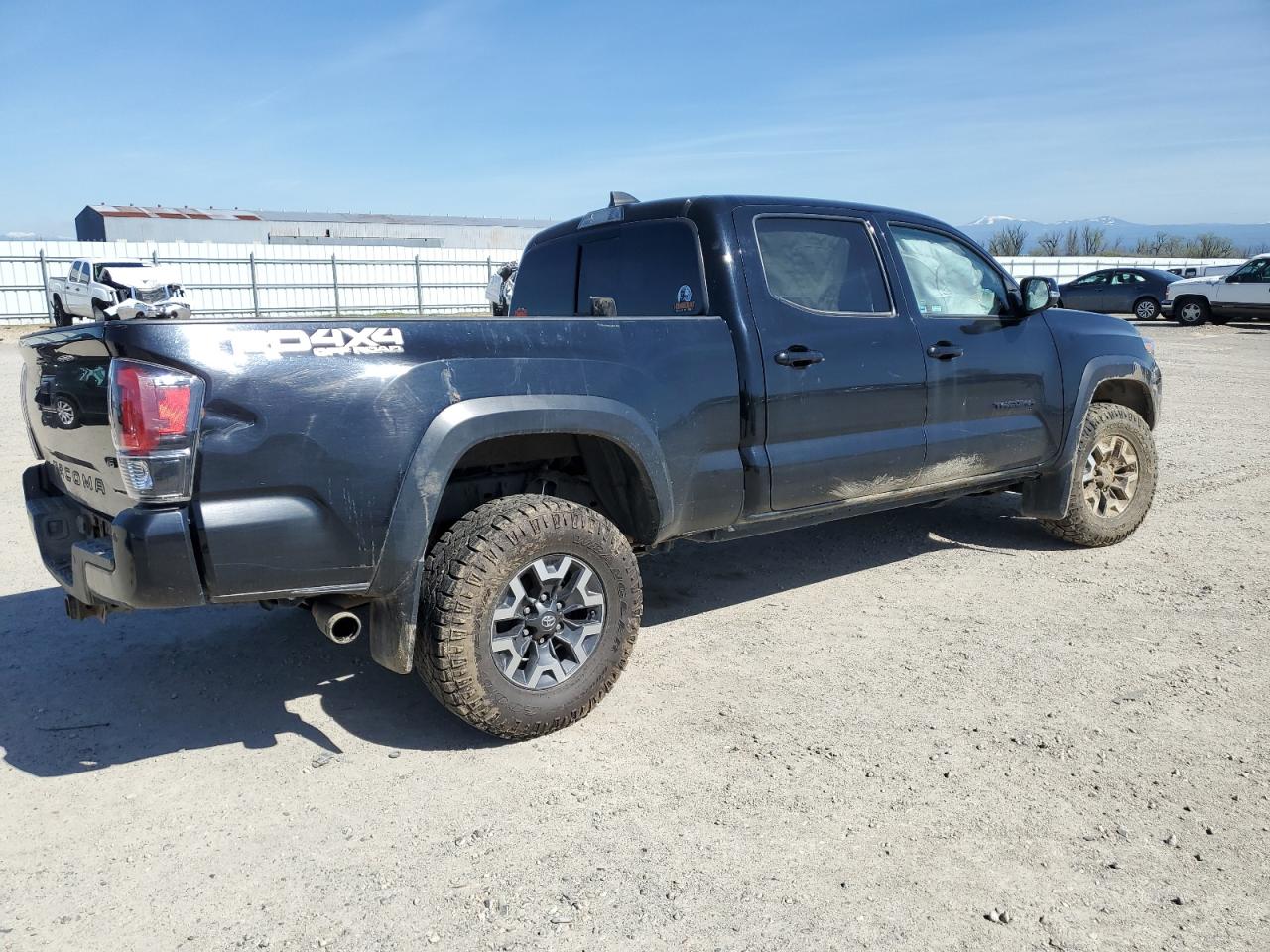 Photo 2 VIN: 3TMDZ5BN6LM097946 - TOYOTA TACOMA 