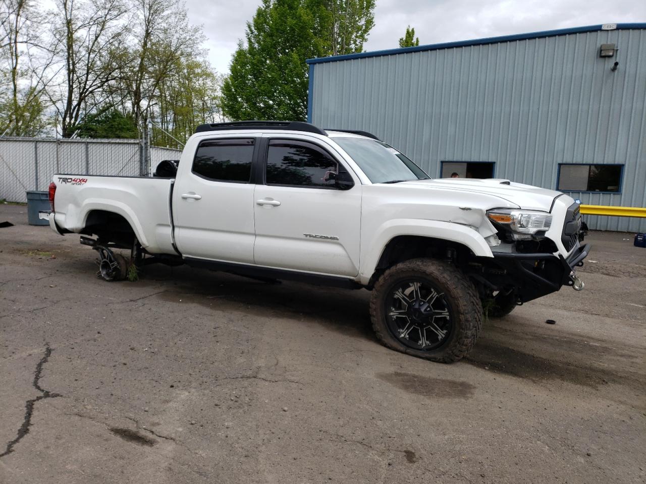 Photo 3 VIN: 3TMDZ5BN7GM004728 - TOYOTA TACOMA 