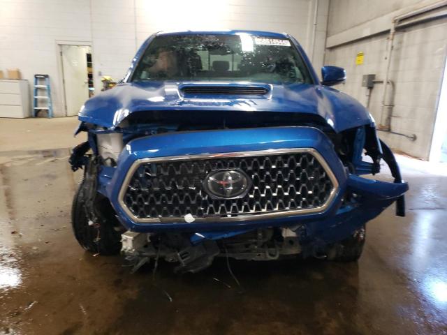 Photo 4 VIN: 3TMDZ5BN7JM037364 - TOYOTA TACOMA DOU 