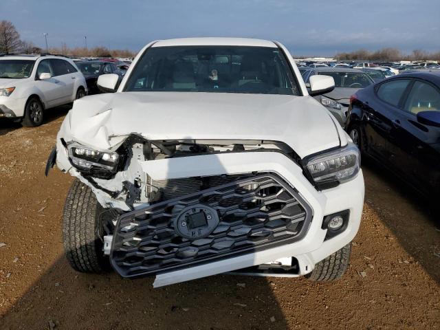 Photo 4 VIN: 3TMDZ5BN7NM123084 - TOYOTA TACOMA DOU 