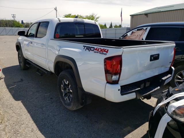 Photo 2 VIN: 3TMDZ5BN8JM038832 - TOYOTA TACOMA DOU 