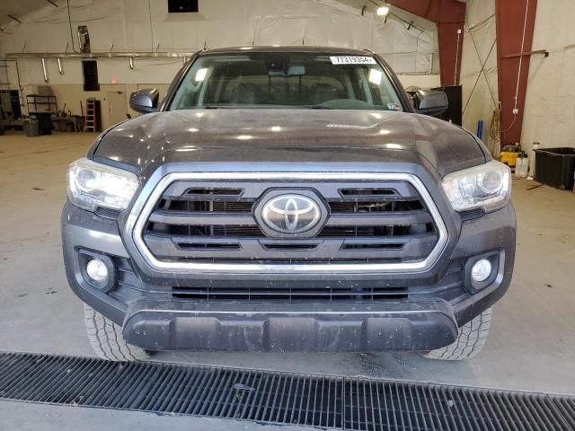 Photo 4 VIN: 3TMDZ5BN8JM045067 - TOYOTA TACOMA DOU 