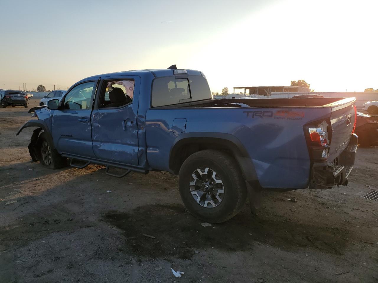 Photo 1 VIN: 3TMDZ5BN8KM055843 - TOYOTA TACOMA 