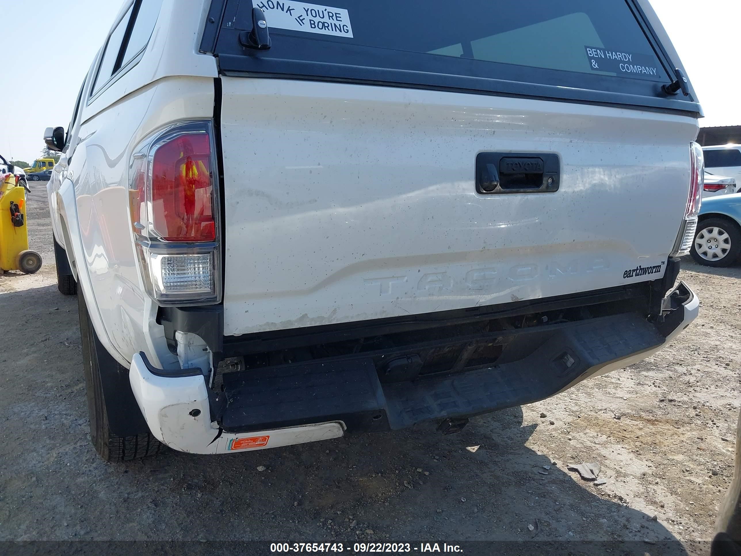 Photo 5 VIN: 3TMDZ5BN8NM126706 - TOYOTA TACOMA 