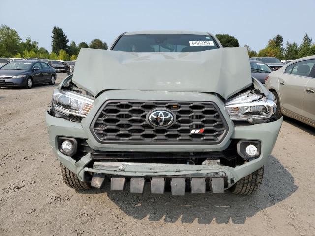 Photo 4 VIN: 3TMDZ5BN8NM137365 - TOYOTA TACOMA DOU 