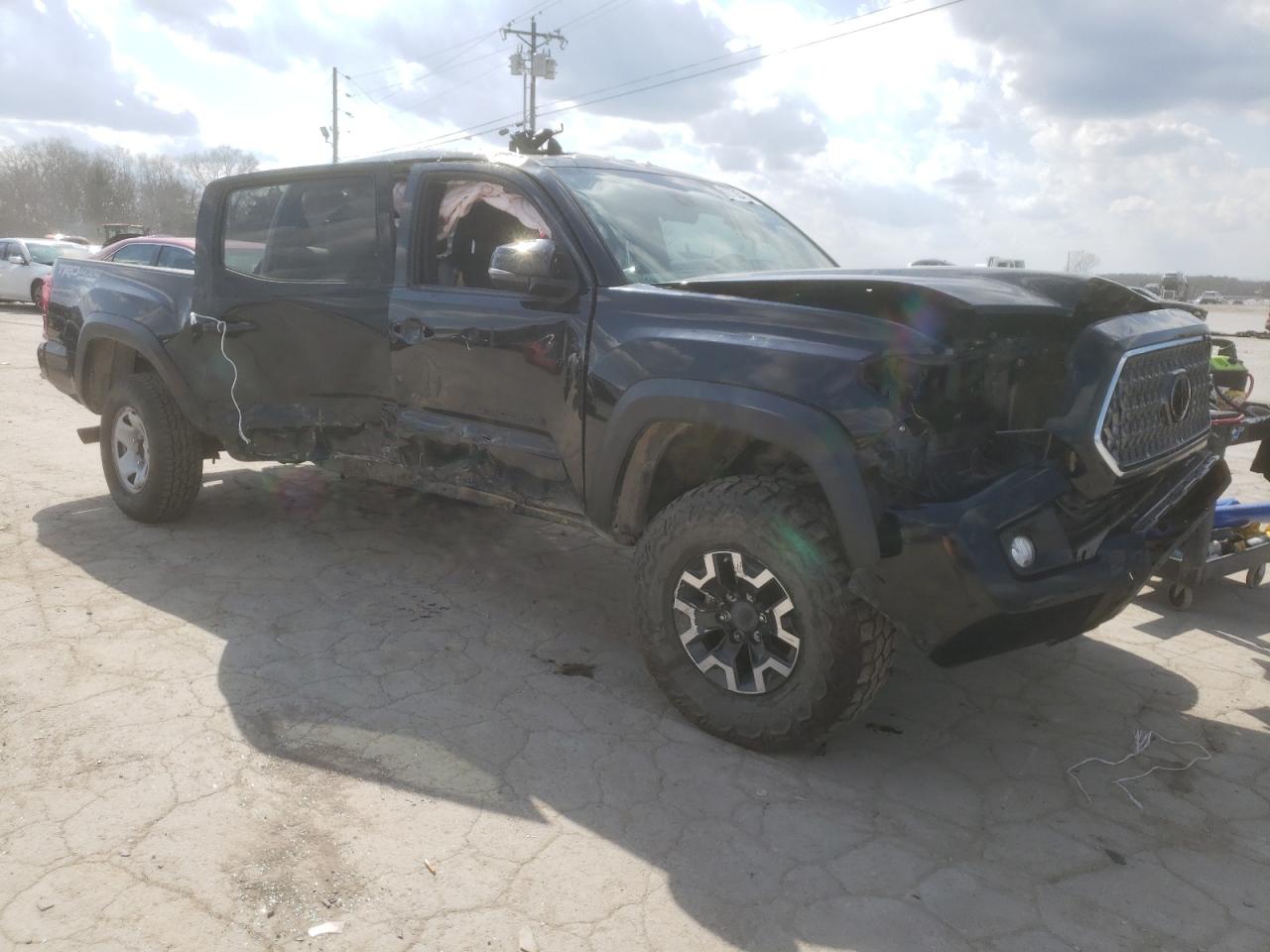 Photo 3 VIN: 3TMDZ5BN9JM052786 - TOYOTA TACOMA 