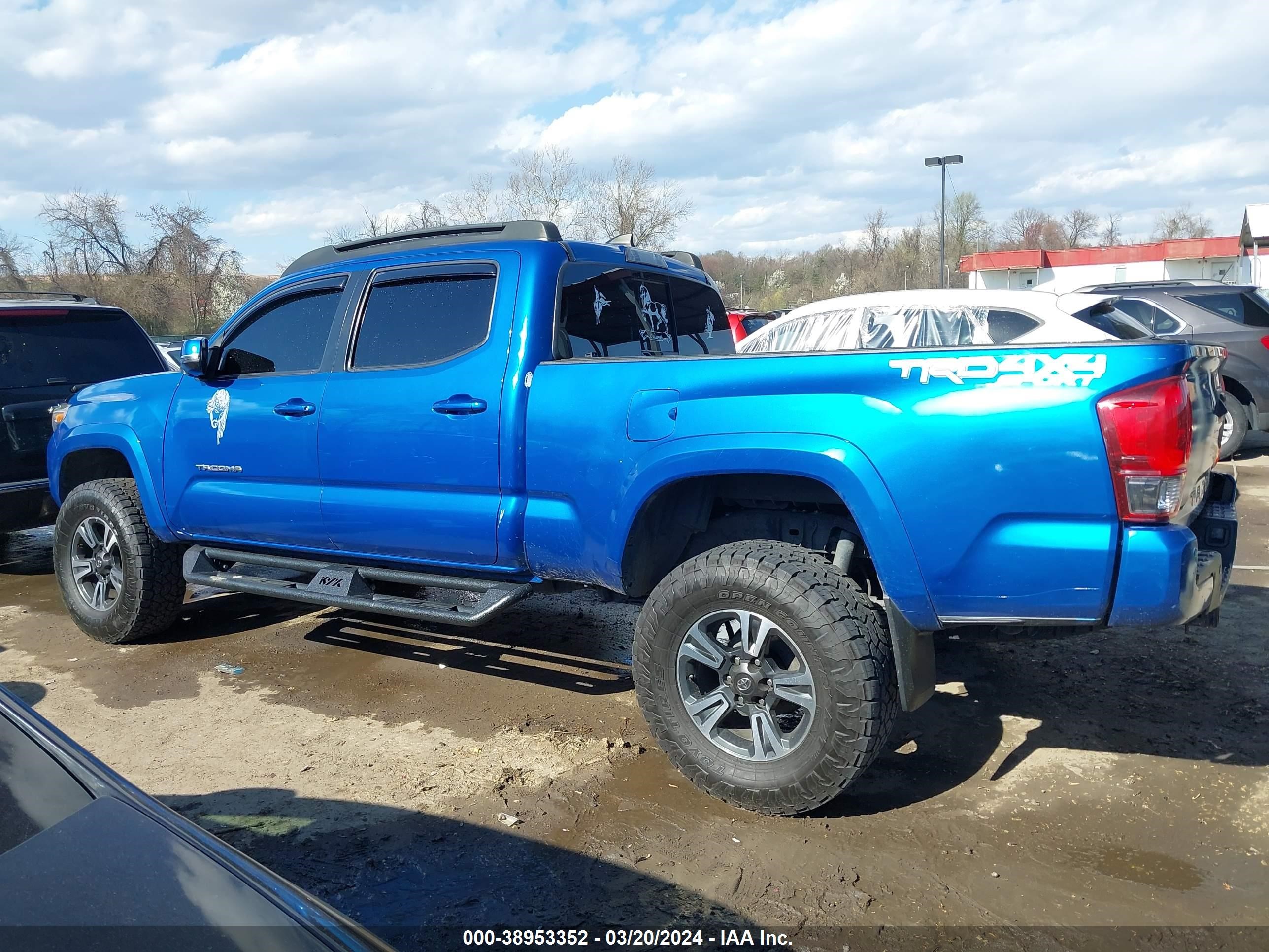 Photo 13 VIN: 3TMDZ5BNXHM028958 - TOYOTA TACOMA 