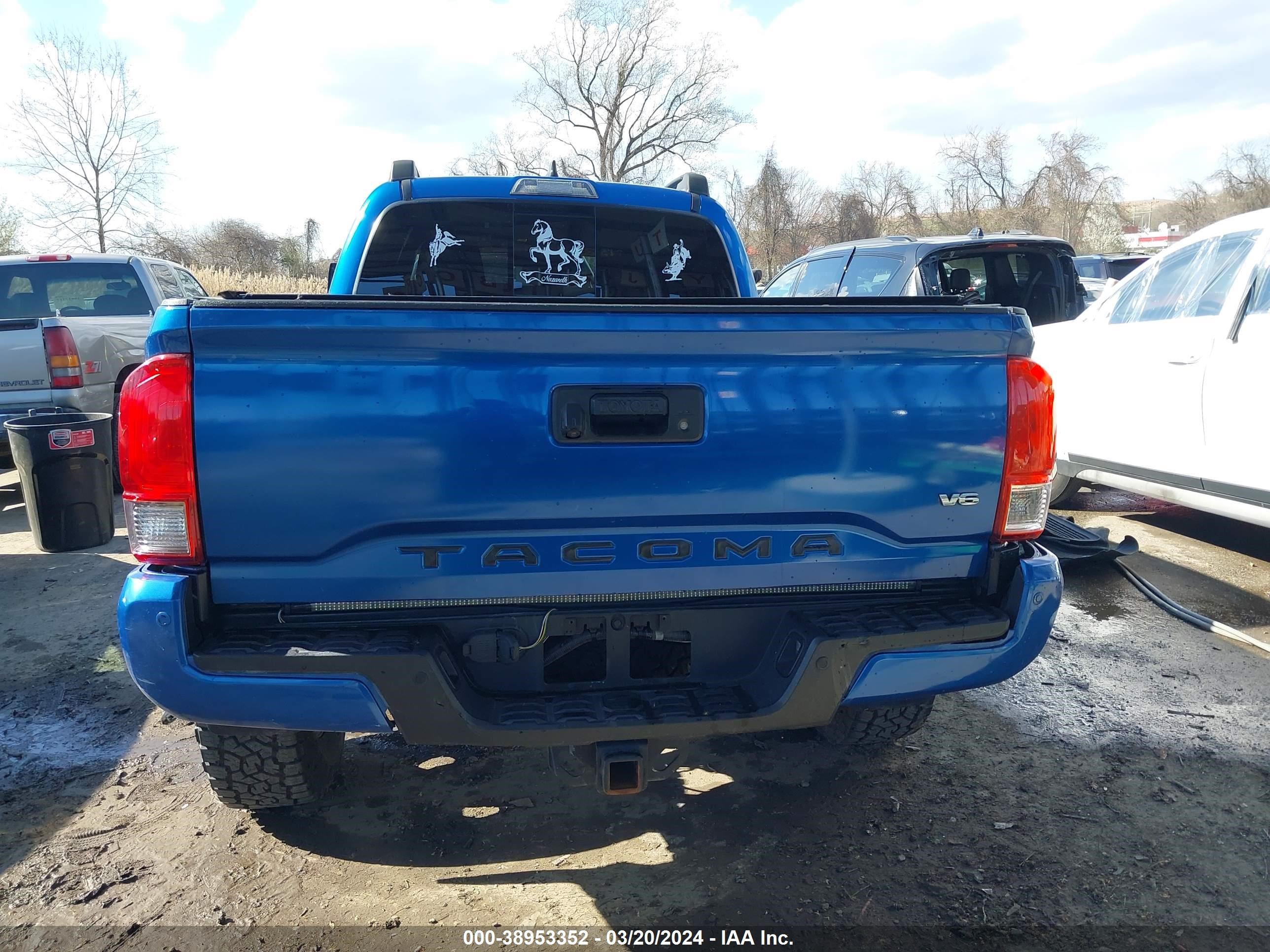 Photo 15 VIN: 3TMDZ5BNXHM028958 - TOYOTA TACOMA 