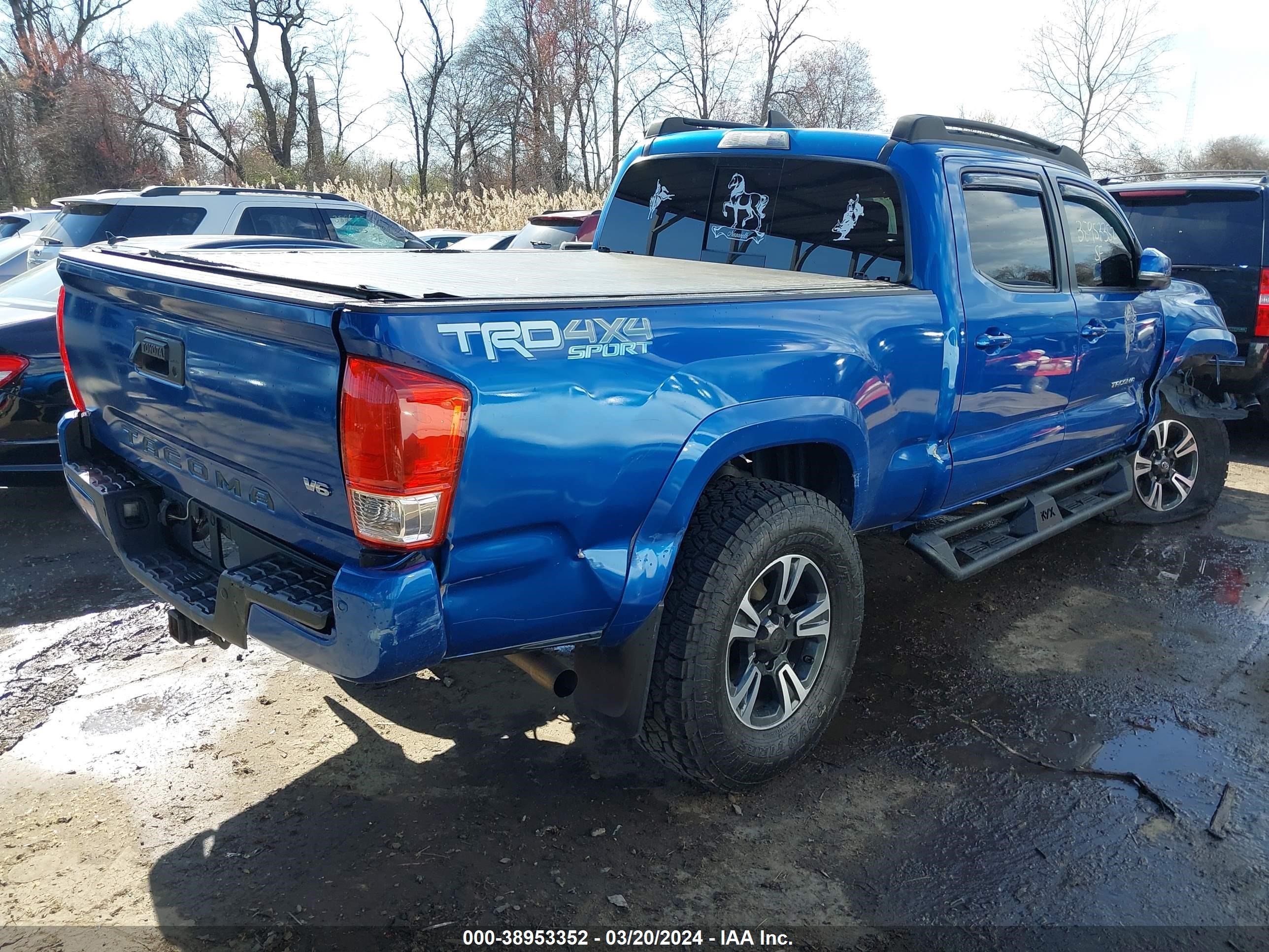 Photo 3 VIN: 3TMDZ5BNXHM028958 - TOYOTA TACOMA 