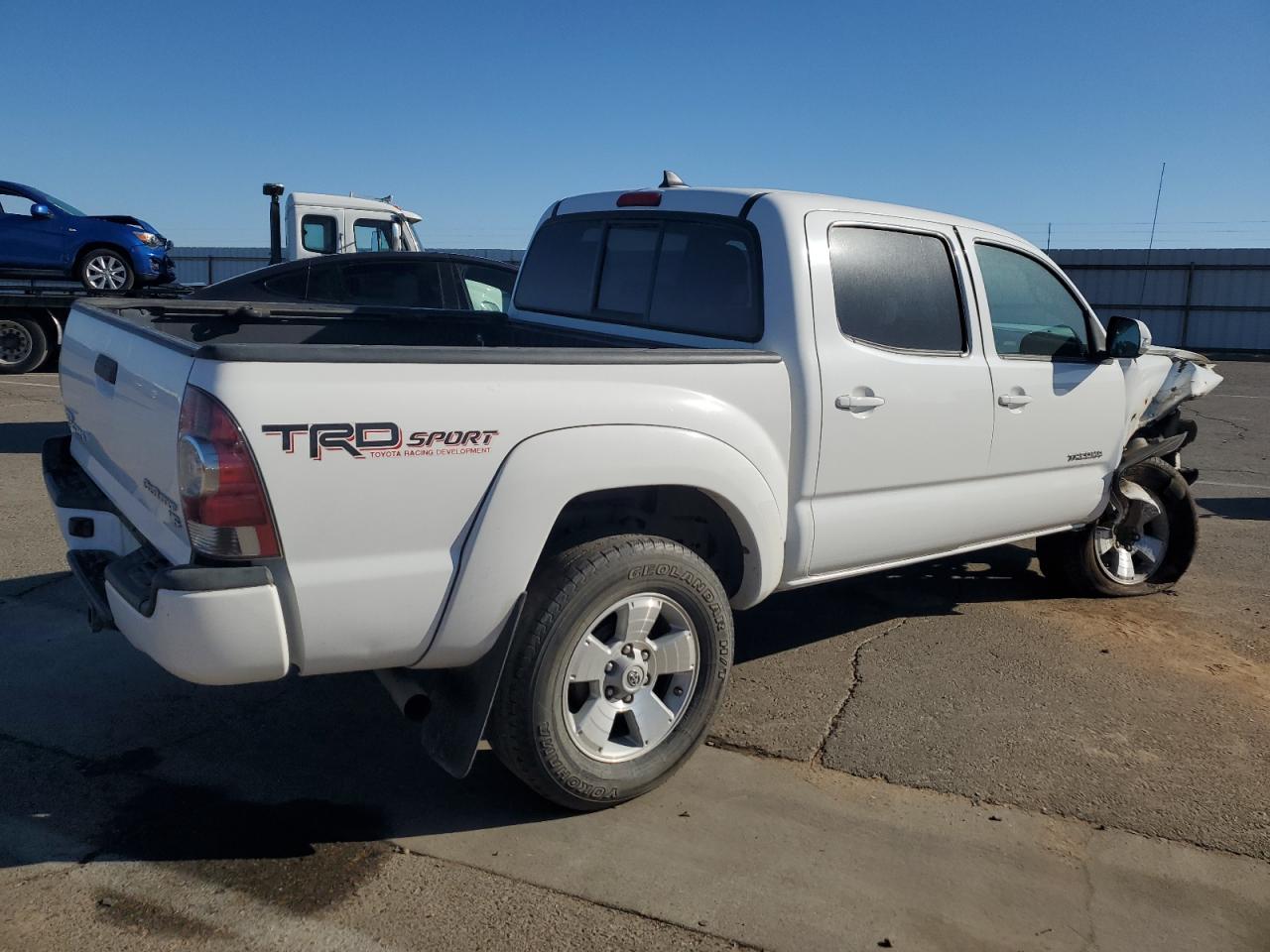 Photo 2 VIN: 3TMJU4GN0EM160417 - TOYOTA TACOMA 