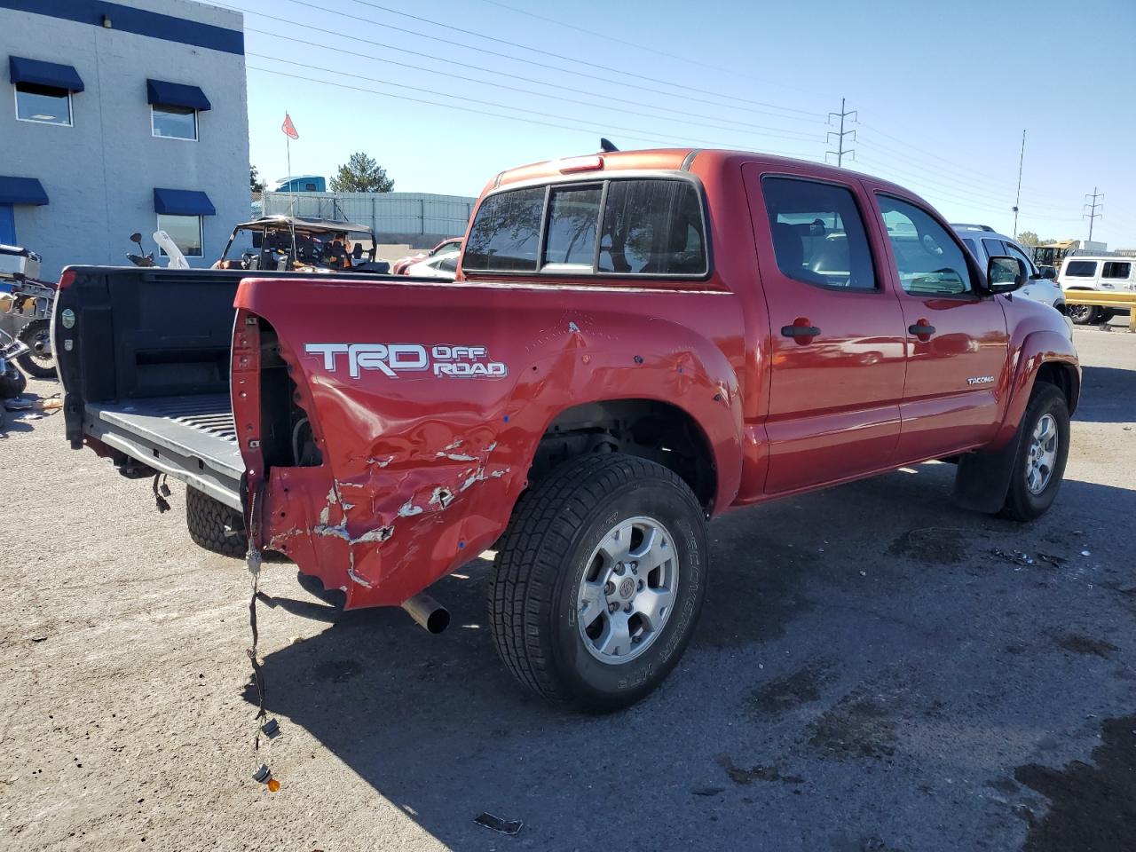 Photo 2 VIN: 3TMJU4GN0FM187053 - TOYOTA TACOMA 