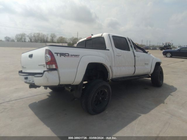 Photo 3 VIN: 3TMJU4GN1FM178300 - TOYOTA TACOMA 