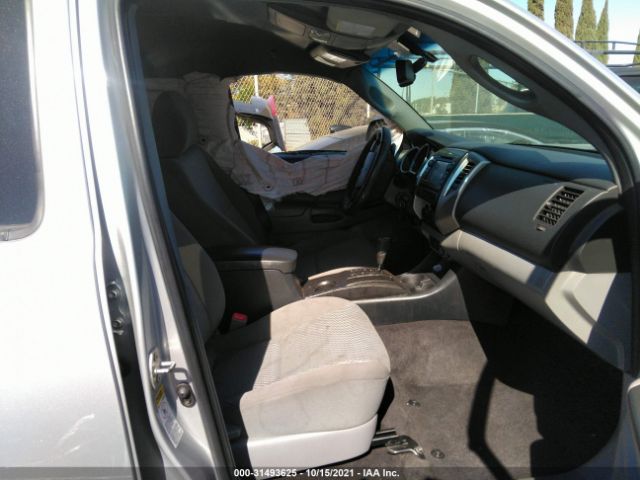 Photo 4 VIN: 3TMJU4GN2DM152656 - TOYOTA TACOMA 