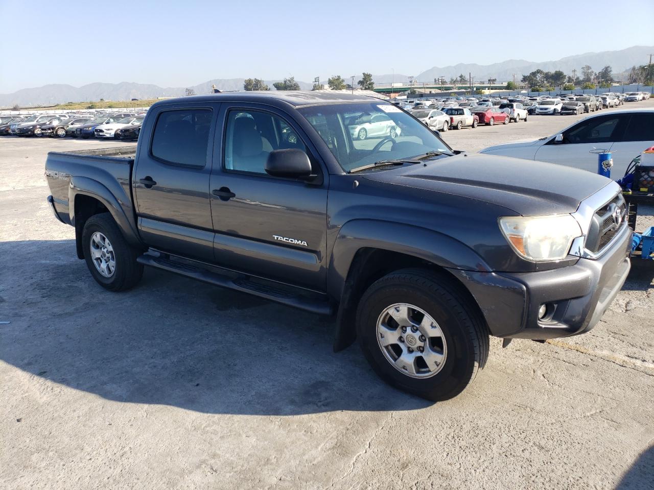 Photo 3 VIN: 3TMJU4GN2EM173332 - TOYOTA TACOMA 