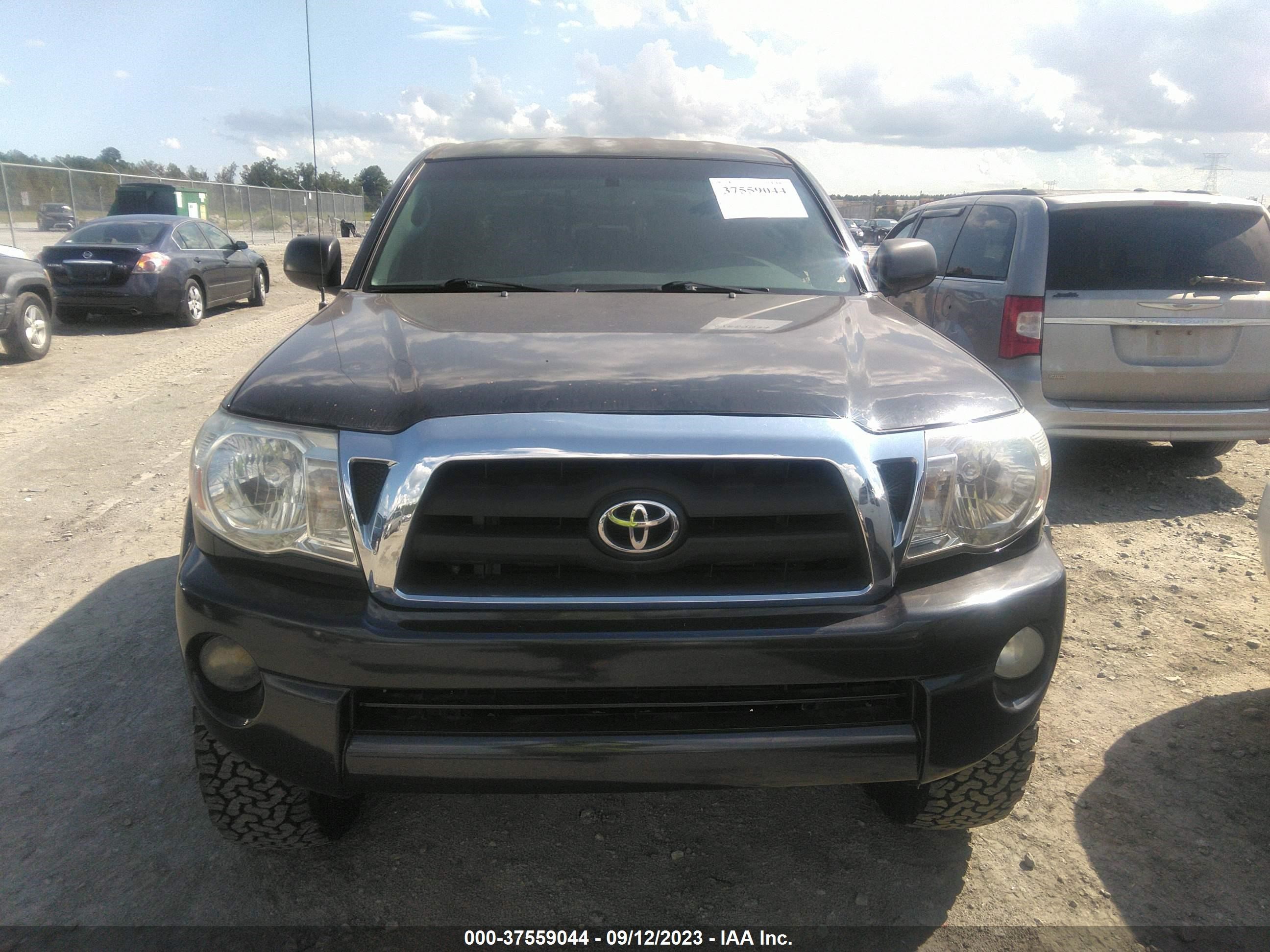 Photo 11 VIN: 3TMJU4GN3AM101050 - TOYOTA TACOMA 