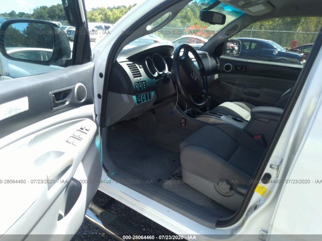 Photo 4 VIN: 3TMJU4GN3BM122756 - TOYOTA TACOMA 