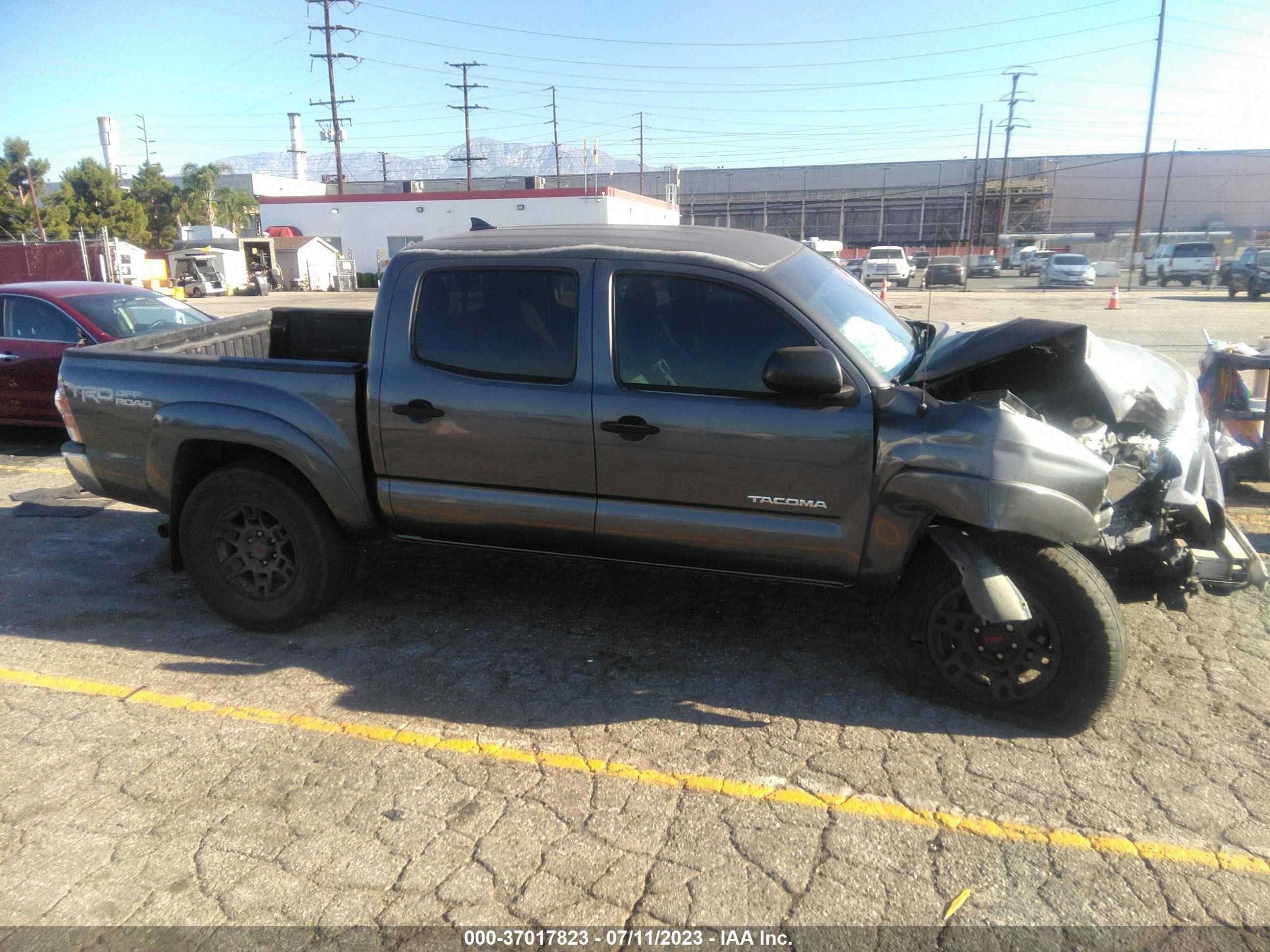 Photo 12 VIN: 3TMJU4GN3EM161142 - TOYOTA TACOMA 