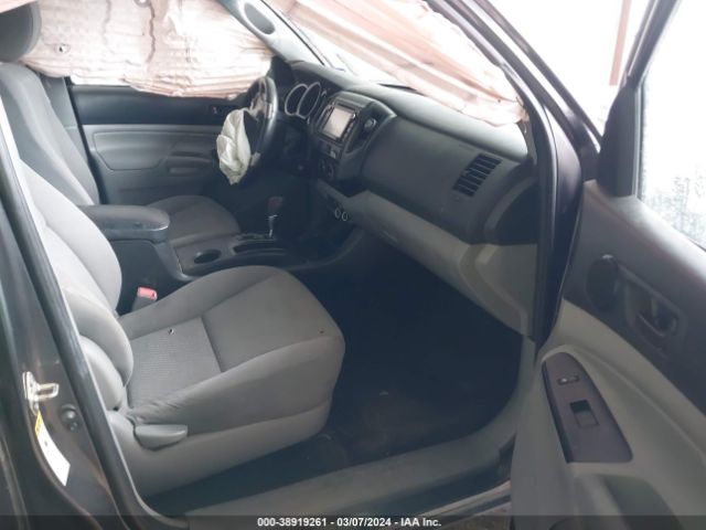 Photo 4 VIN: 3TMJU4GN3EM164221 - TOYOTA TACOMA 