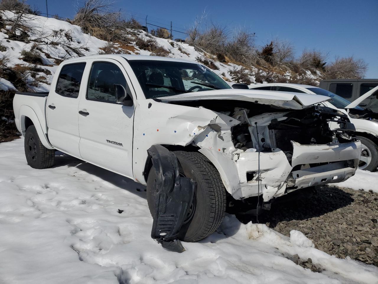 Photo 3 VIN: 3TMJU4GN4CM135369 - TOYOTA TACOMA 