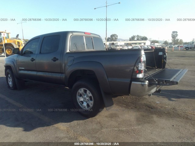 Photo 2 VIN: 3TMJU4GN4DM142940 - TOYOTA TACOMA 