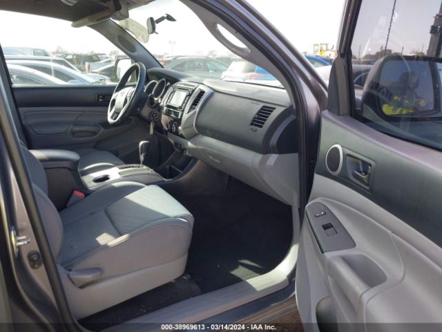 Photo 4 VIN: 3TMJU4GN4EM156564 - TOYOTA TACOMA 