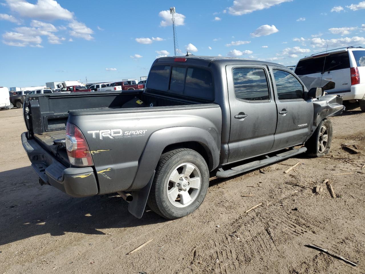 Photo 2 VIN: 3TMJU4GN4EM159531 - TOYOTA TACOMA 